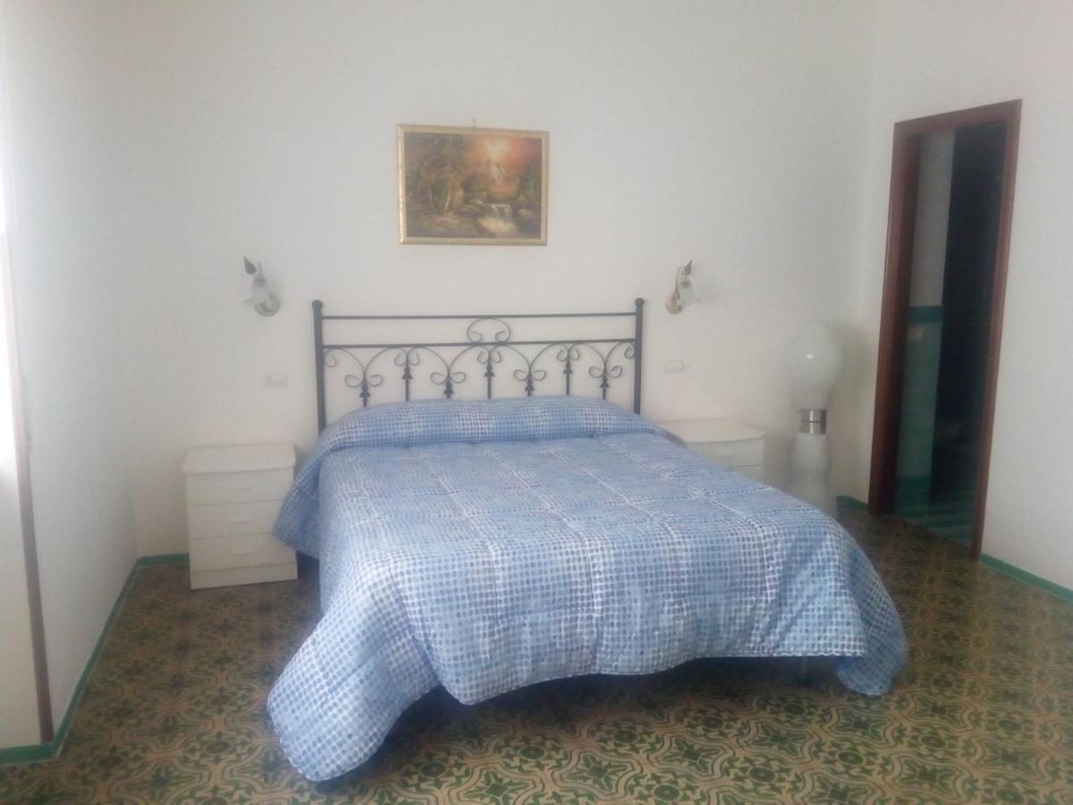 Mira Amalfi