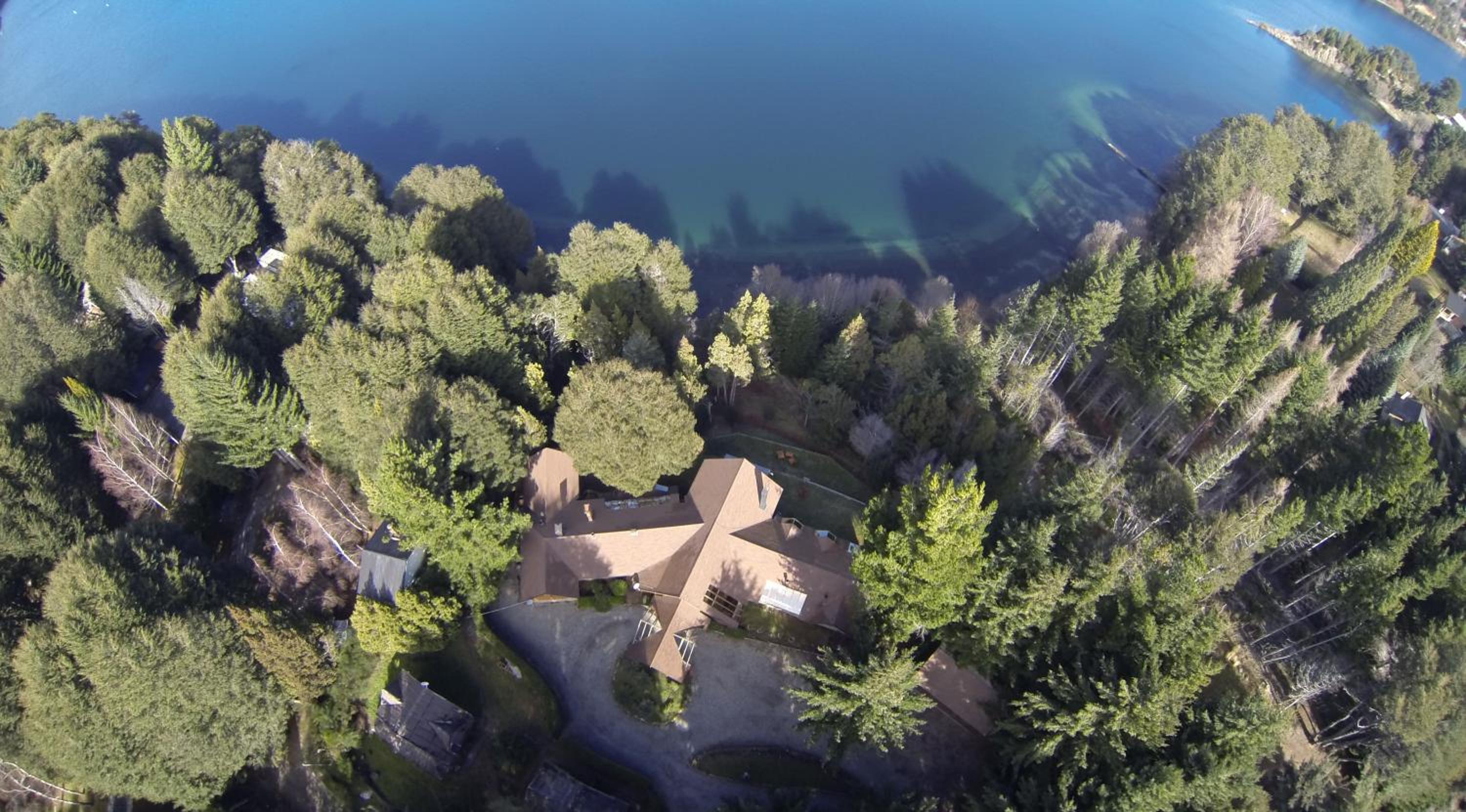 Hotel Peninsula Petit - Image 1