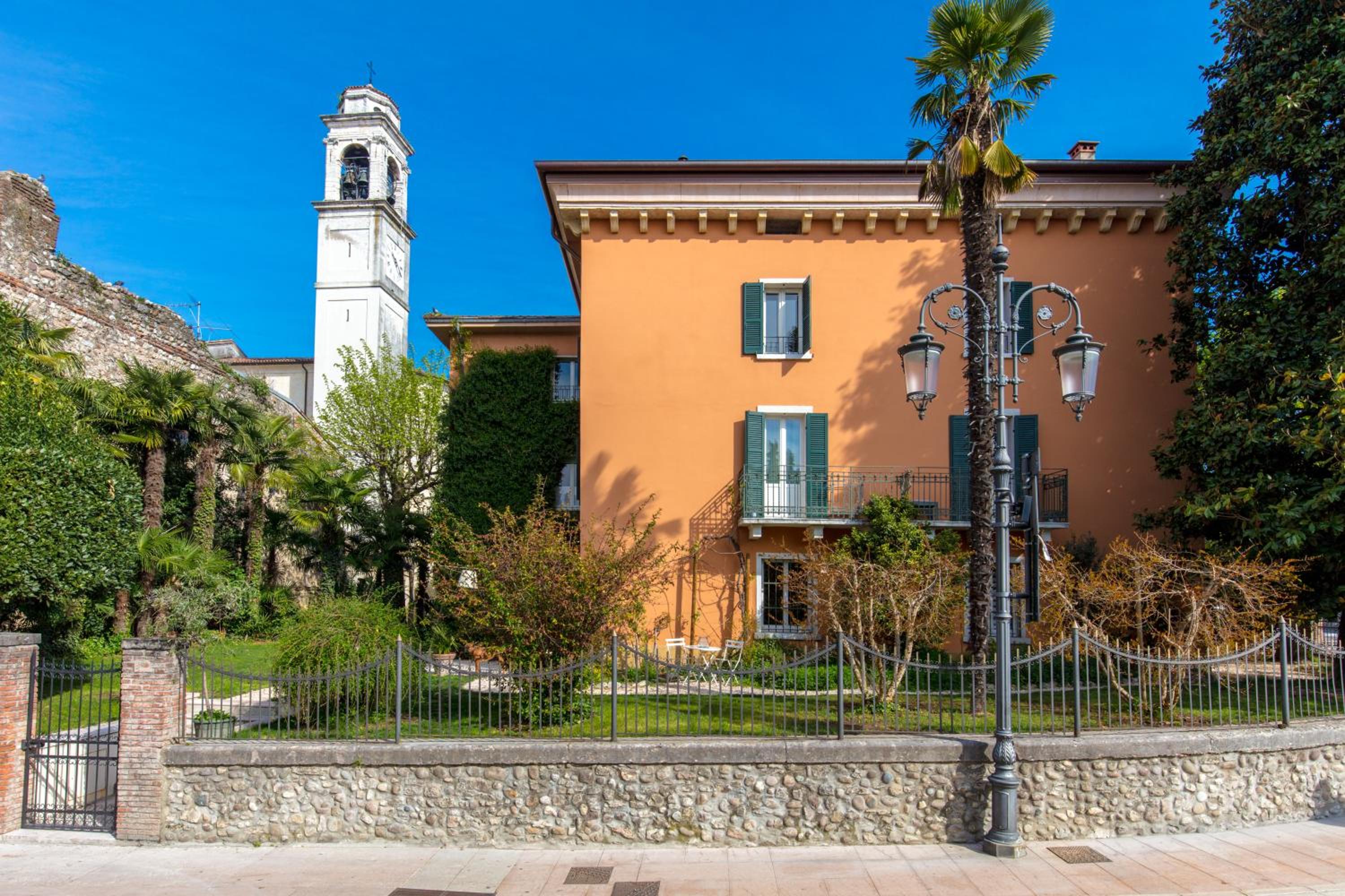 CasaBiondani Lazise view 3