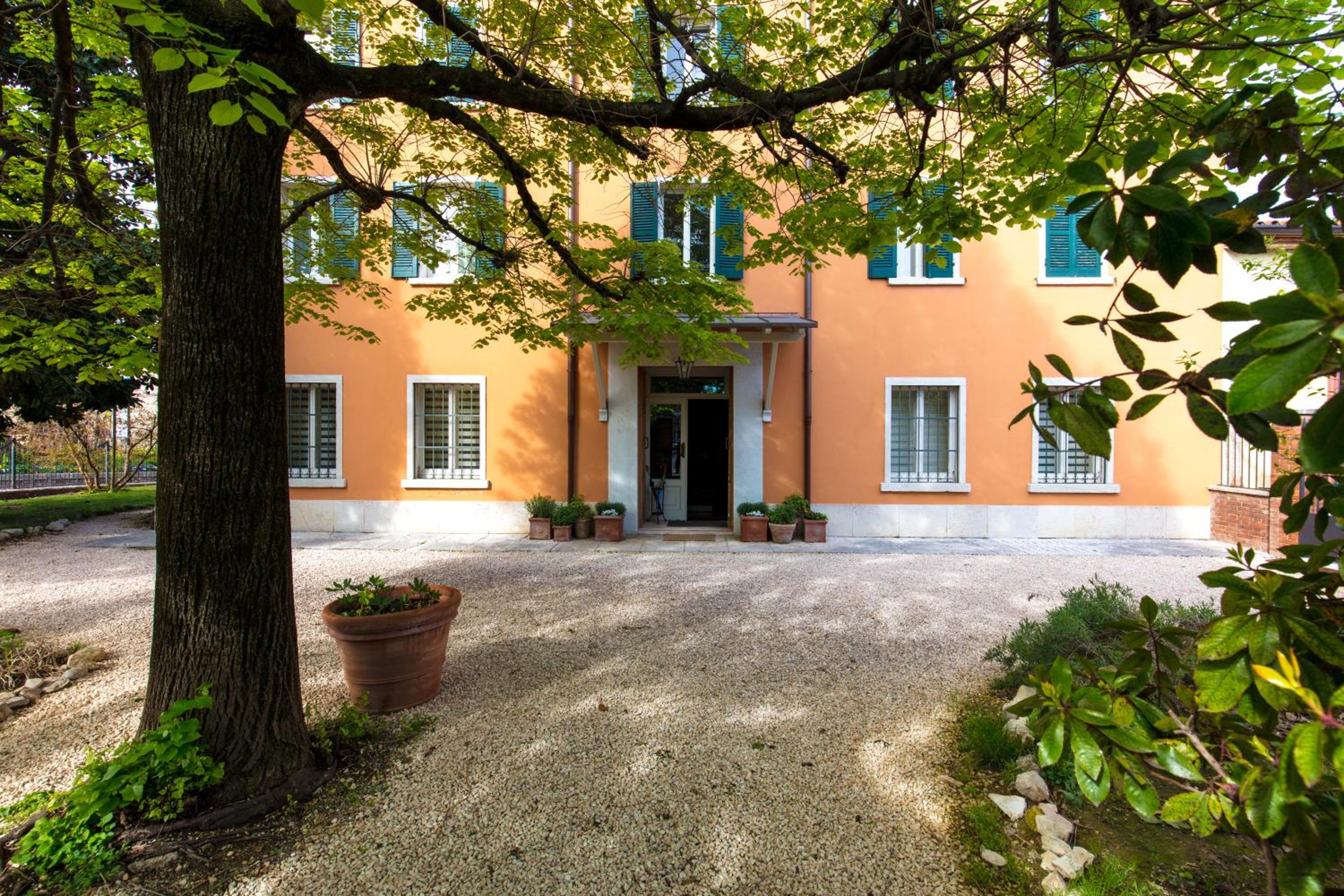 CasaBiondani Lazise view 2