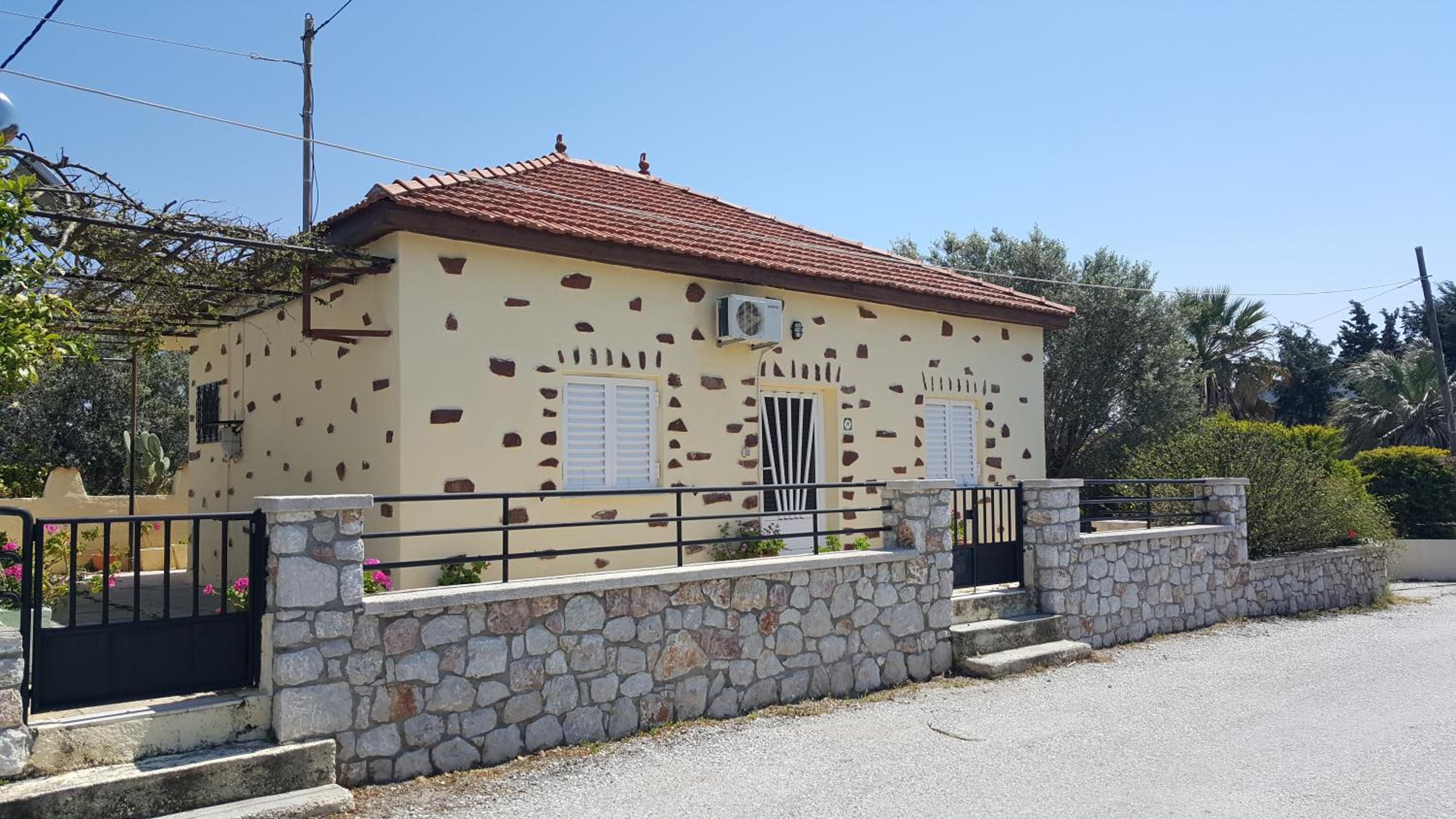 Photo 12