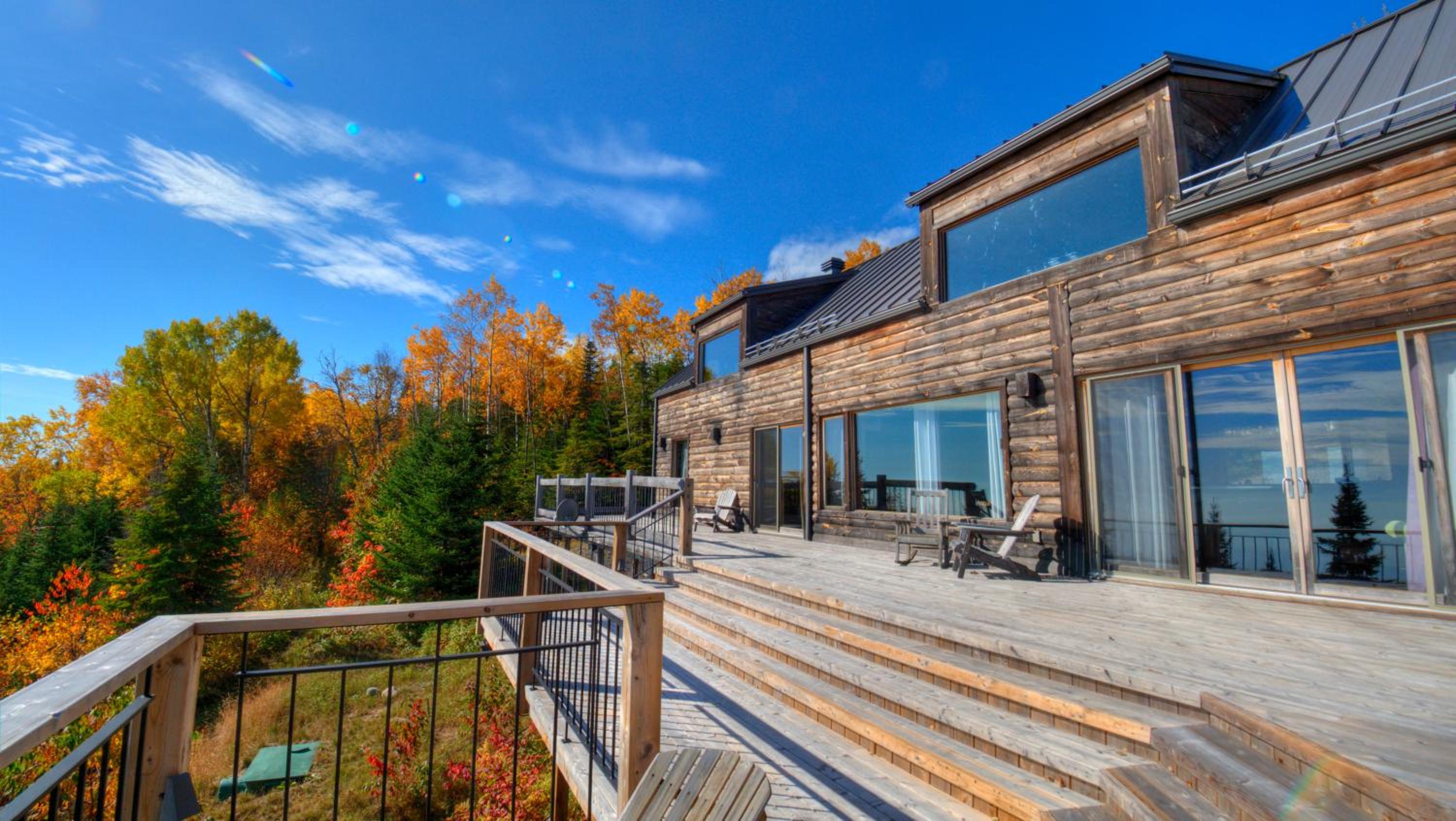 Le Refuge - Les Chalets Spa Canada view 3