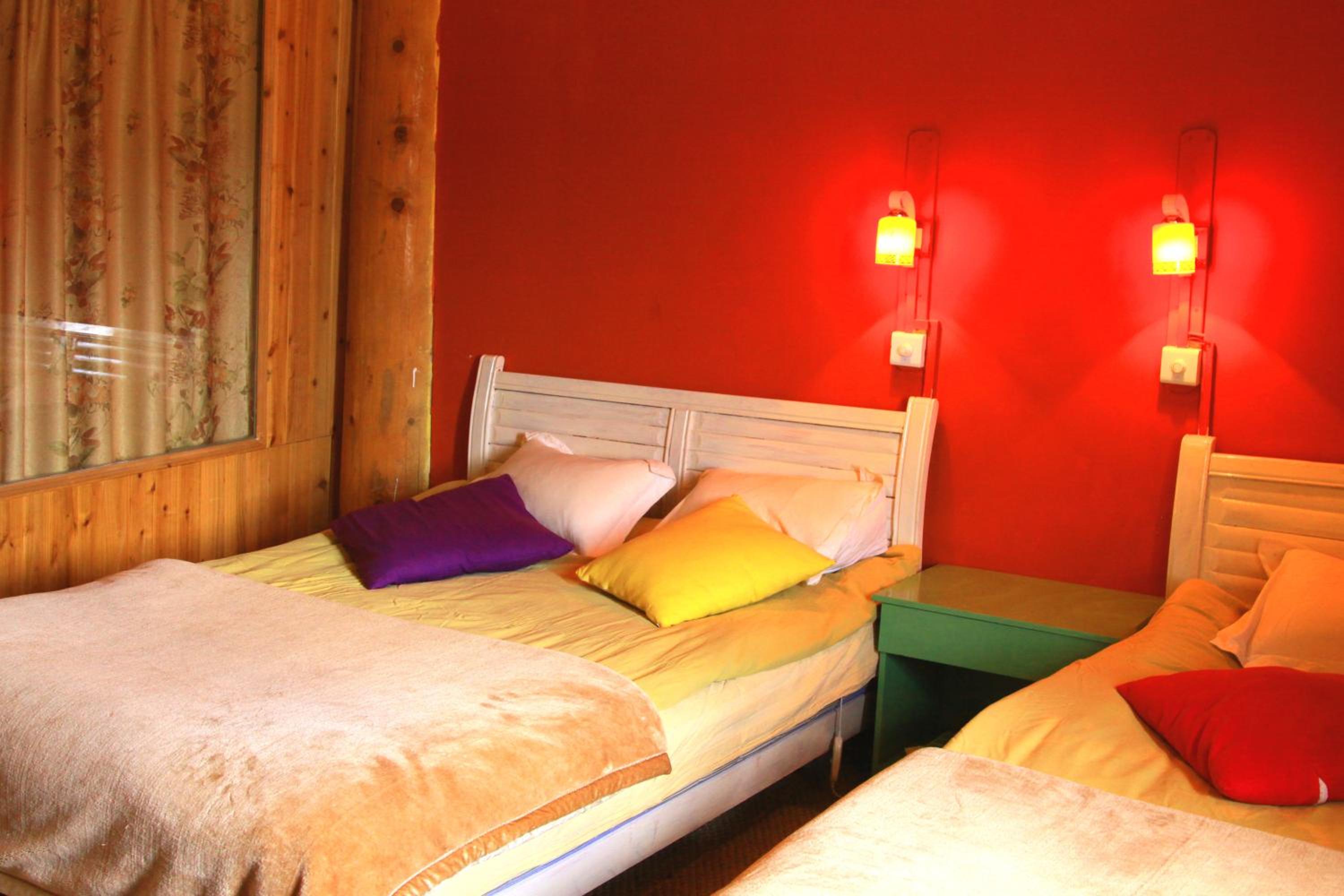 Shangri-La Lao Shay Youth Hostel