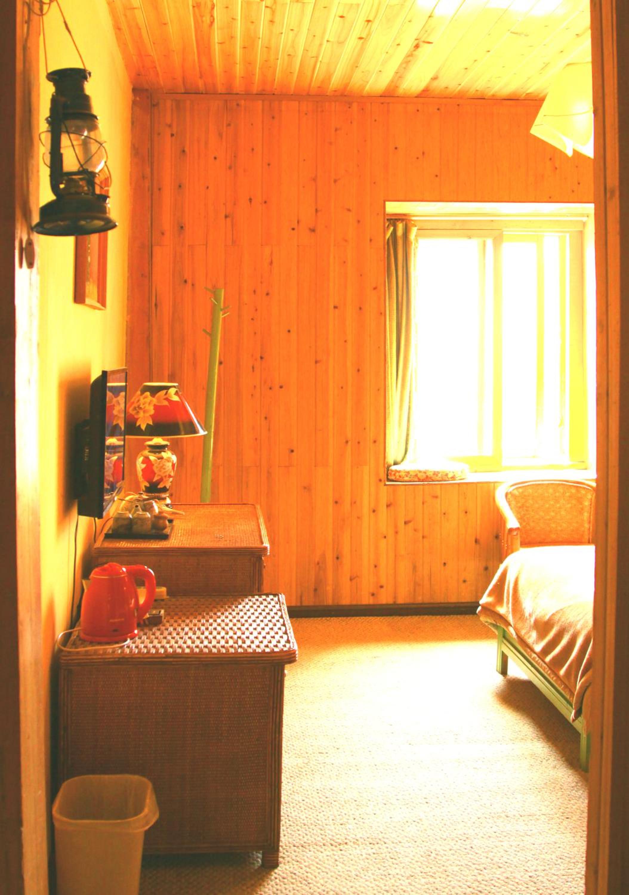 Shangri-La Lao Shay Youth Hostel