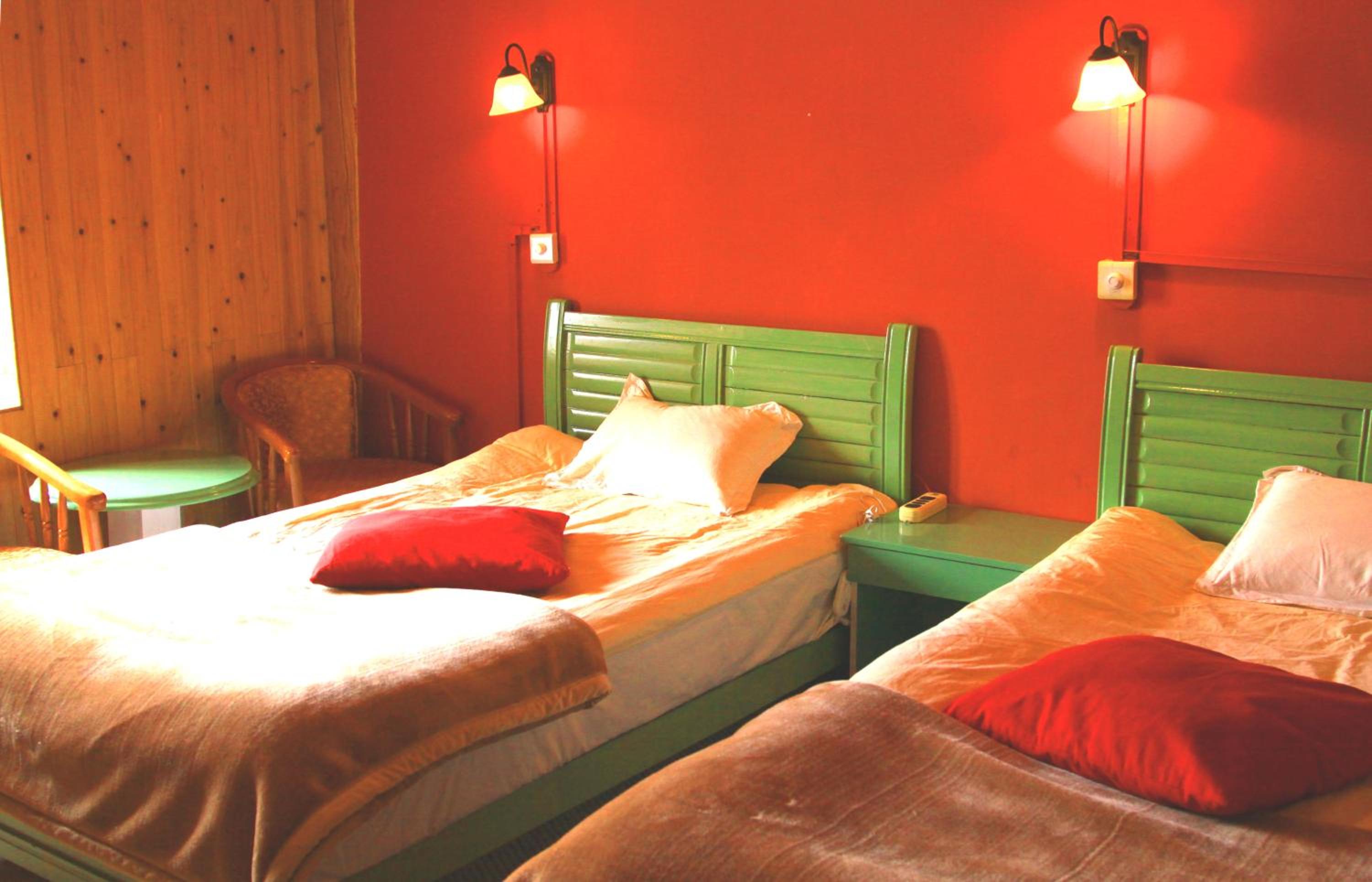 Shangri-La Lao Shay Youth Hostel