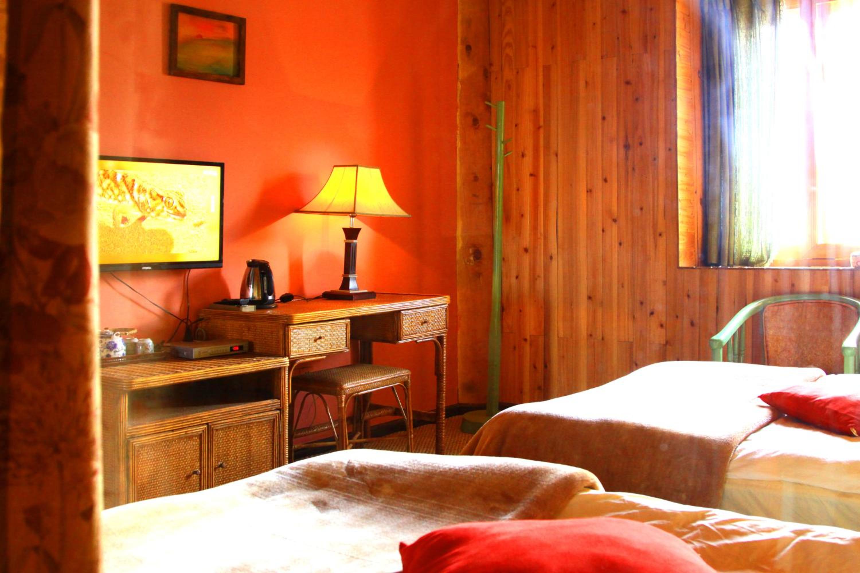 Shangri-La Lao Shay Youth Hostel