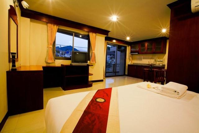 Baan Sudarat Hotel