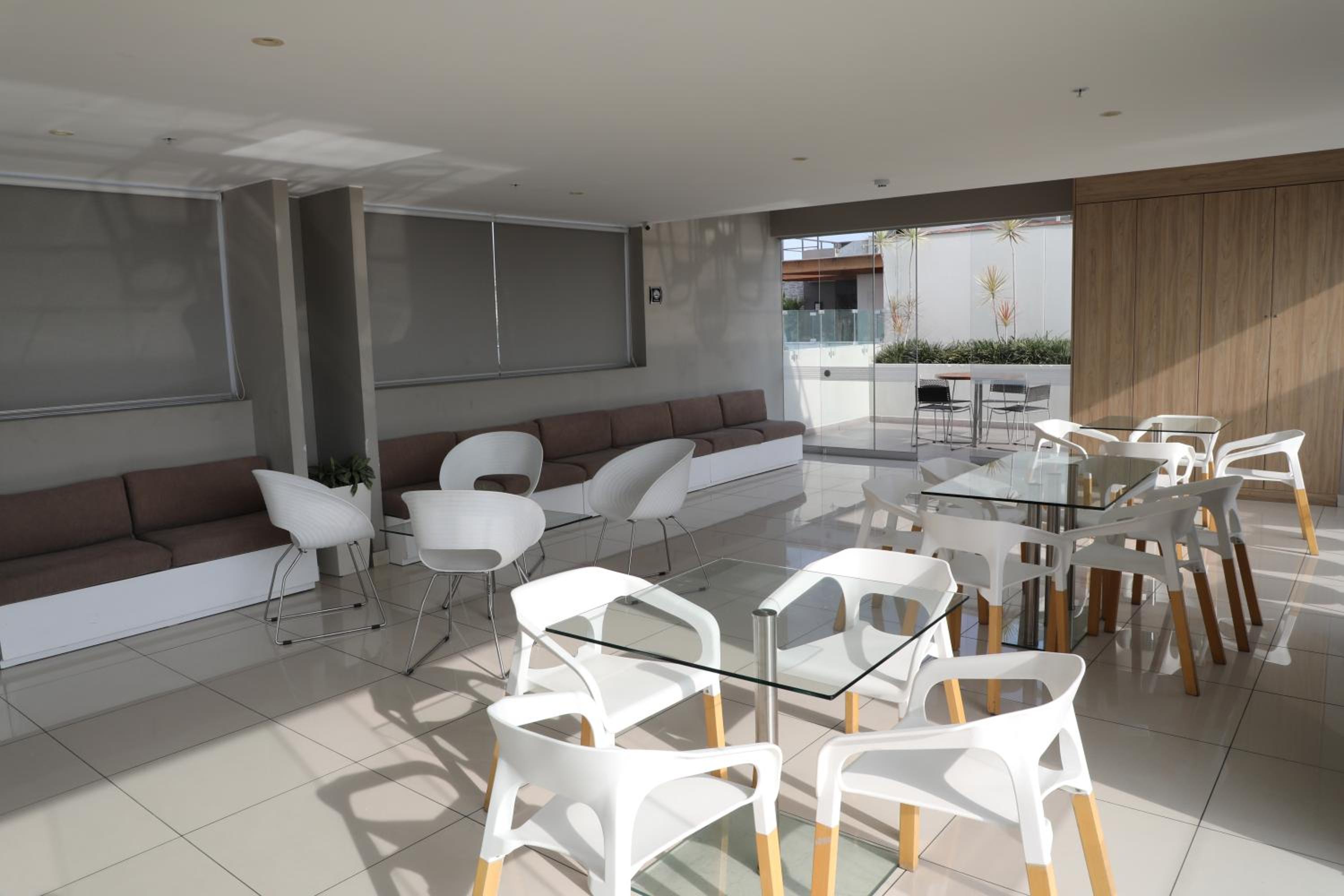 Miraflores Apartments 570 Pardo Ave by Private Host