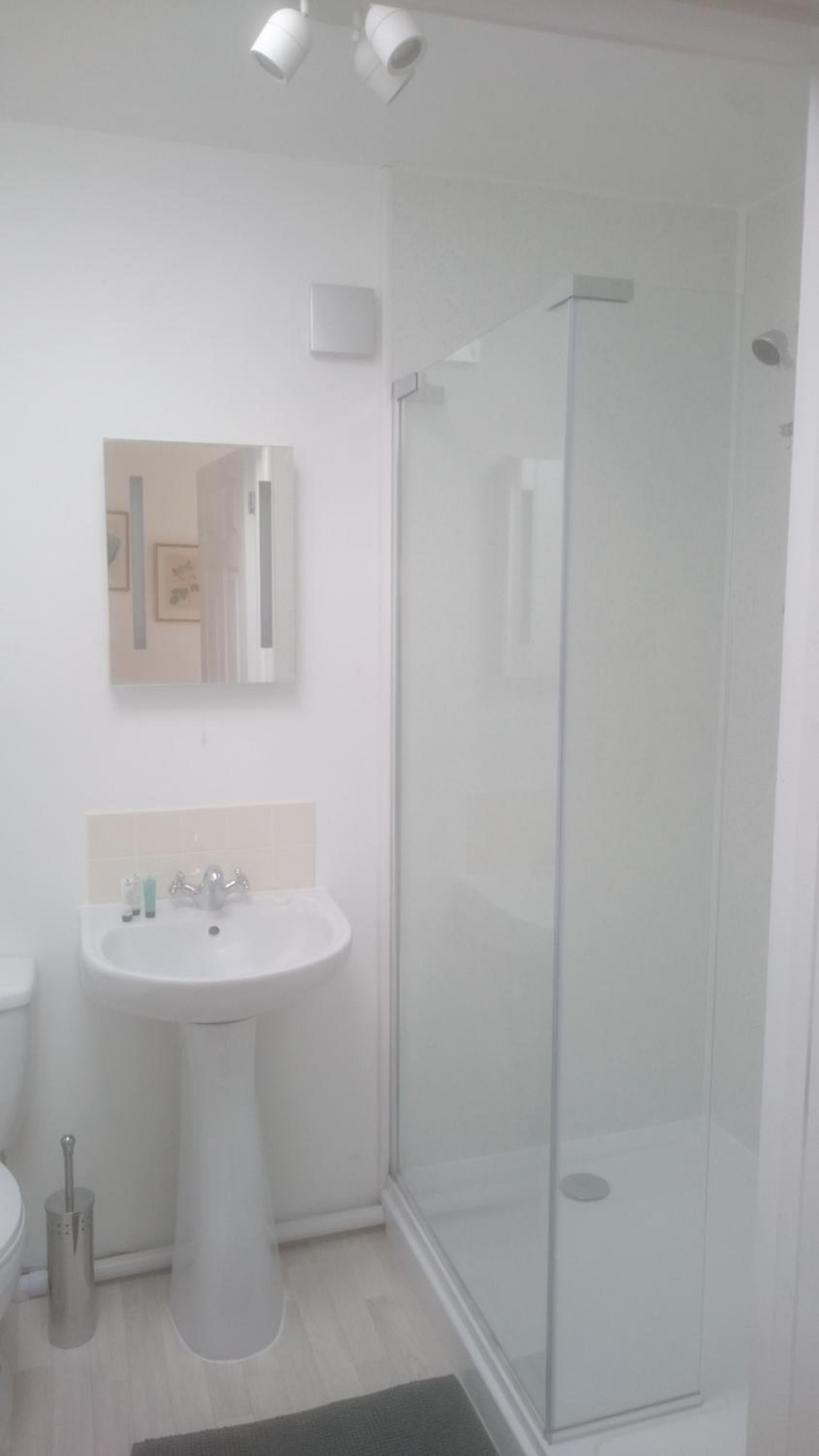Pidley Bottom Cottages - Luxury SC rooms - Fully furnished and equipped - KITCHEN - towels and linen included