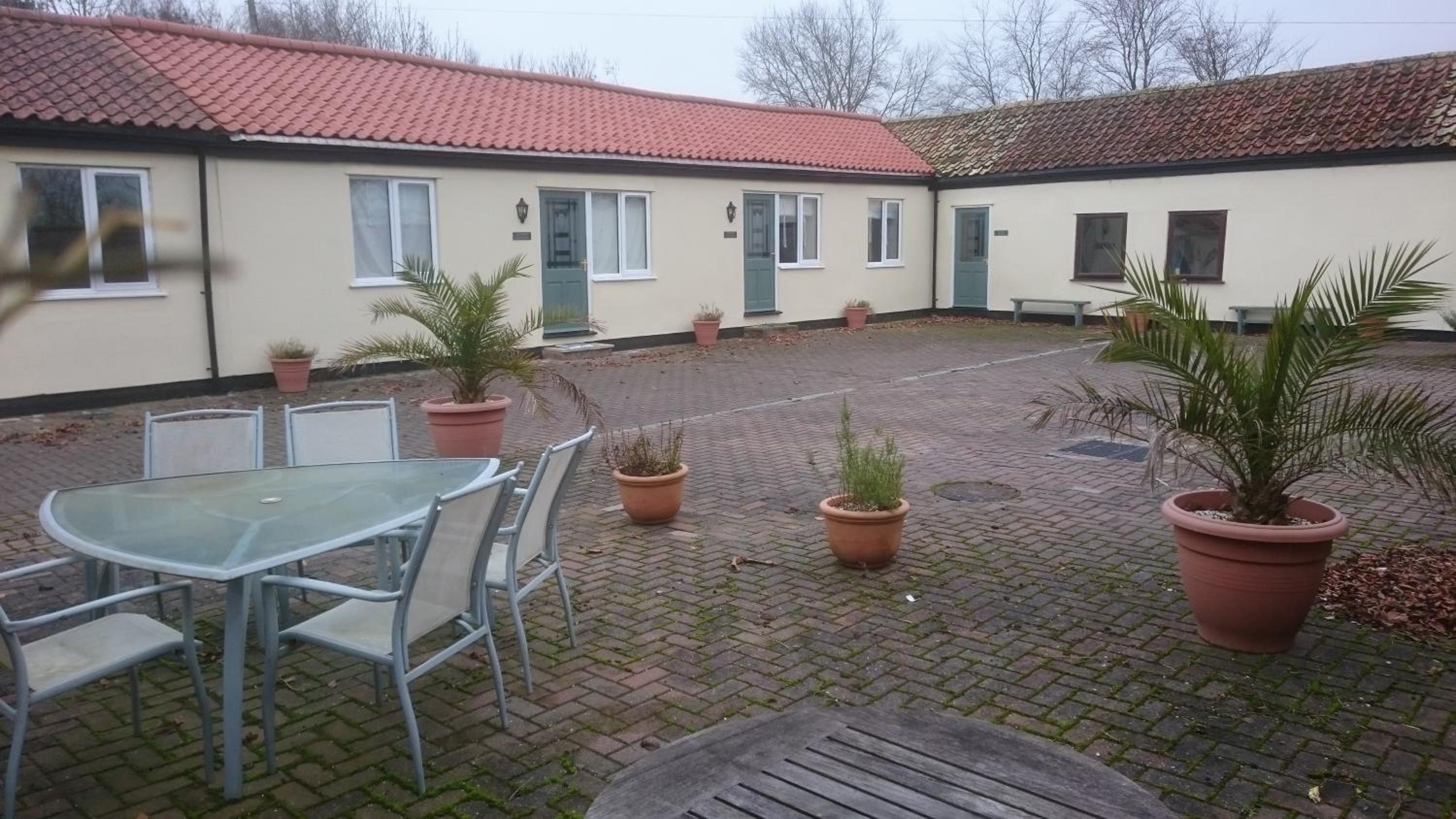 Pidley Bottom Cottages - Luxury SC rooms - Fully furnished and equipped - KITCHEN - towels and linen included
