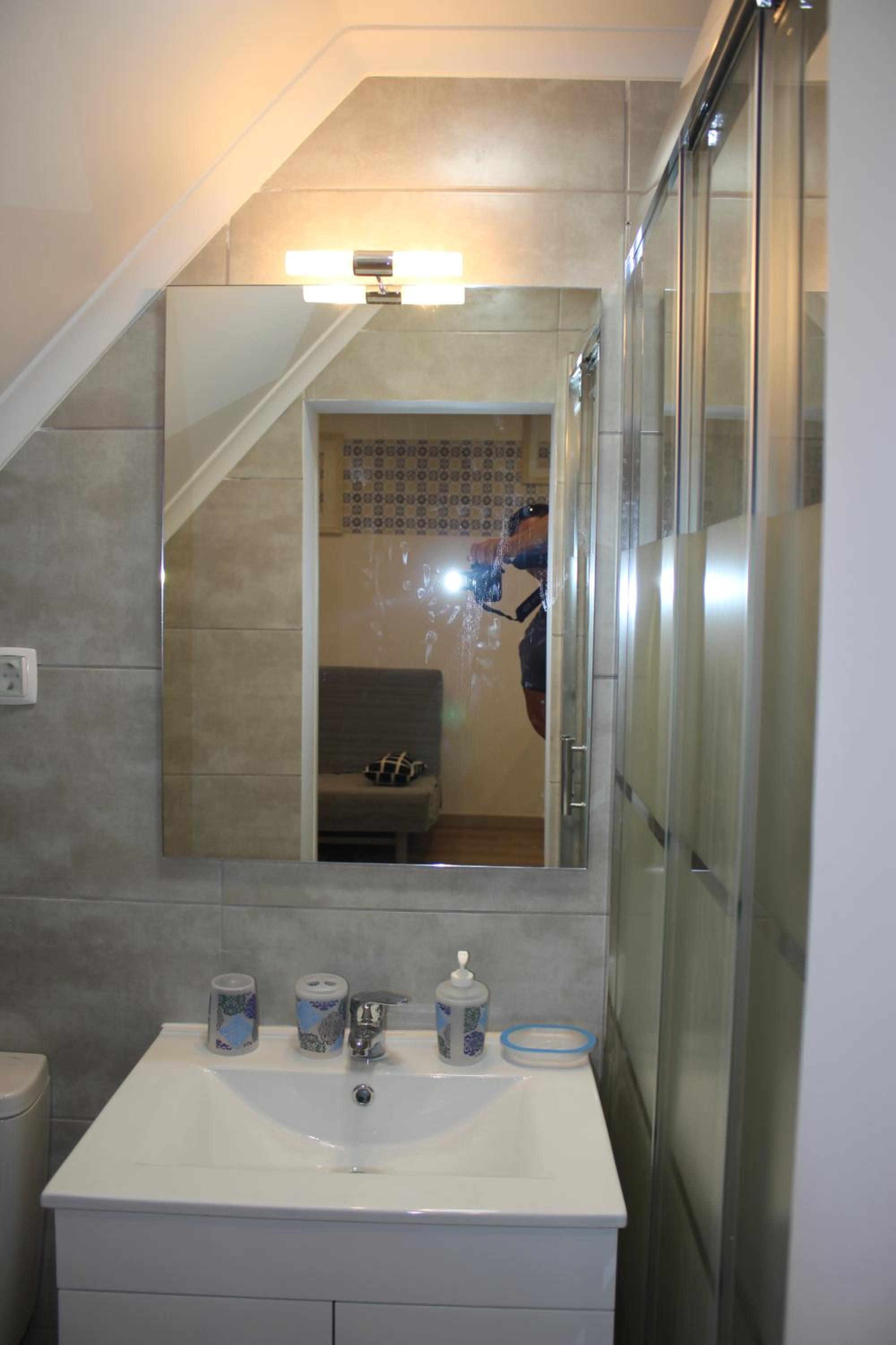 Photo 51