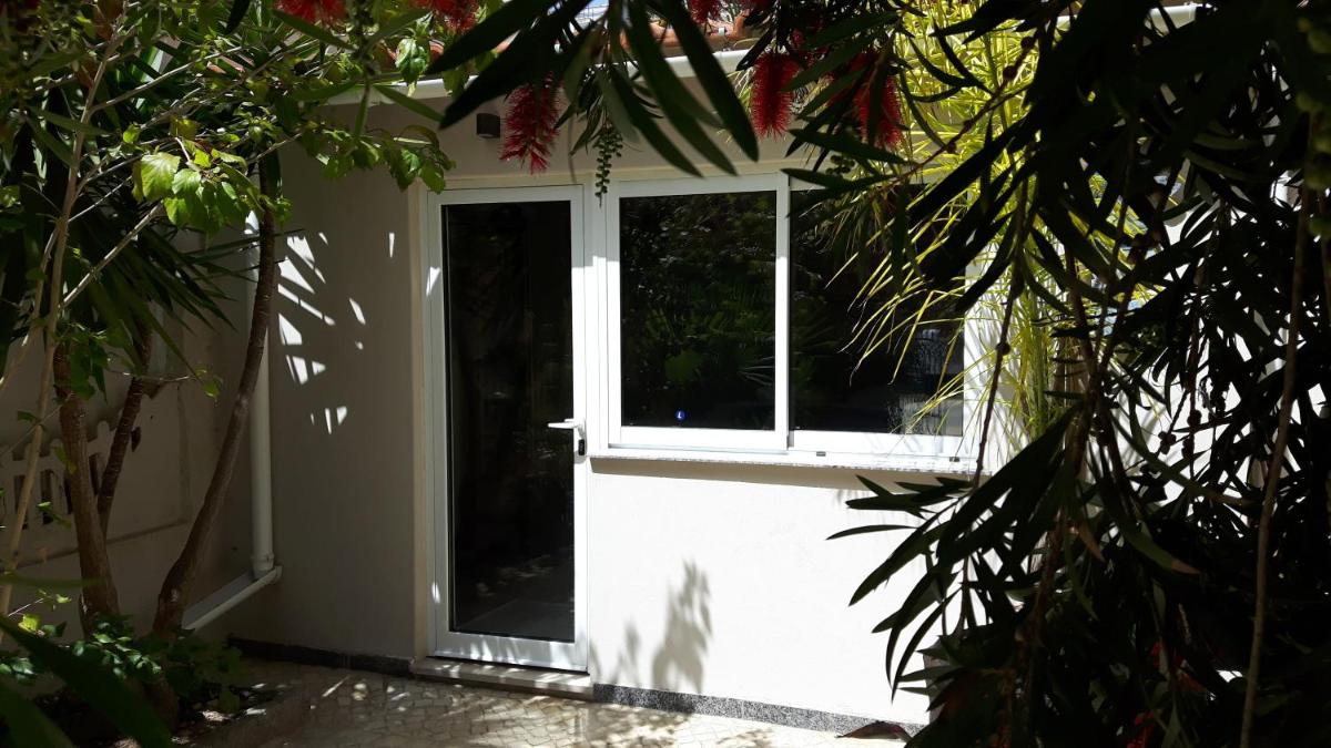 Hotel Beachhouselagos - Image 1