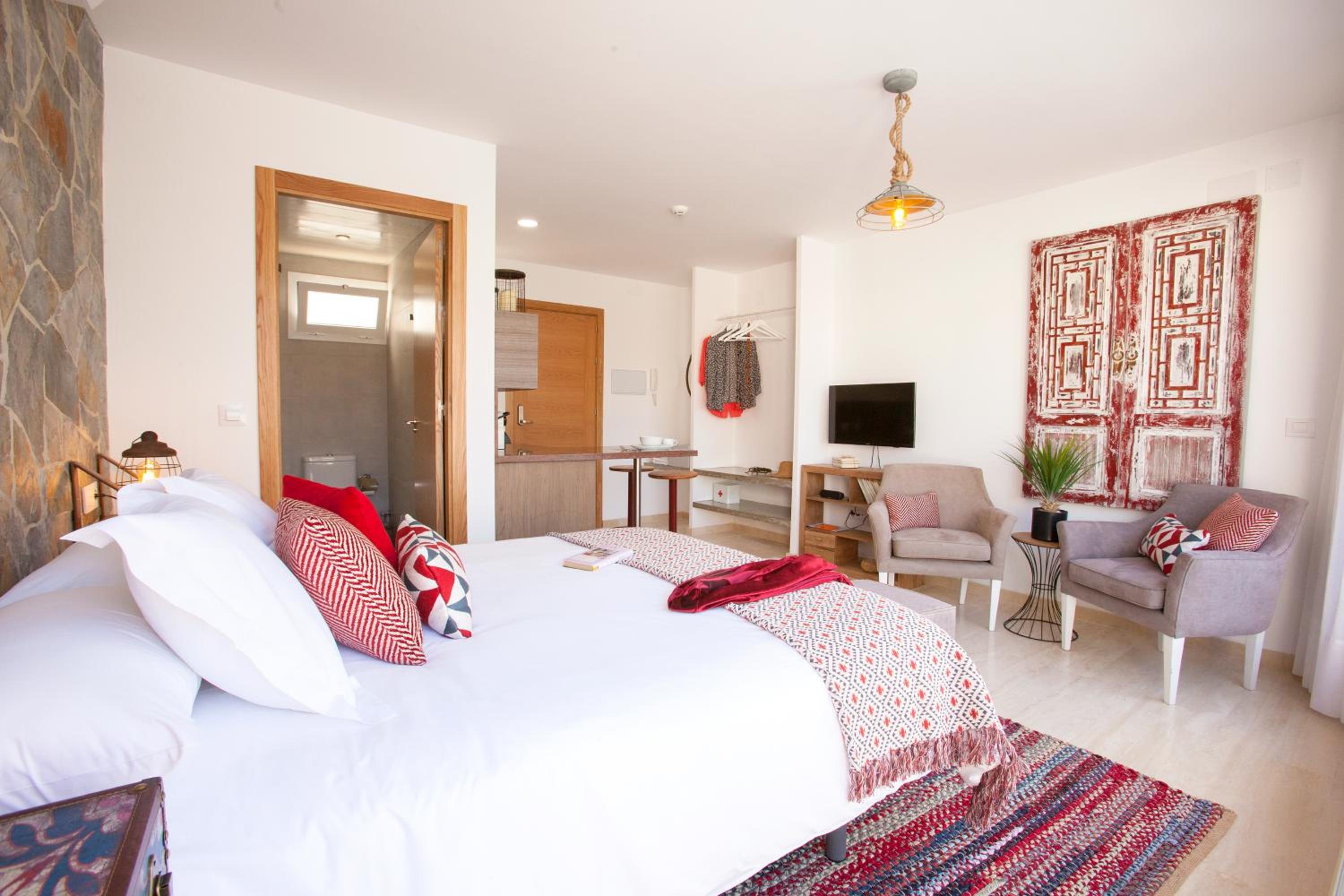 Seville Vacations - Lukanda Mariana - Property Image 6