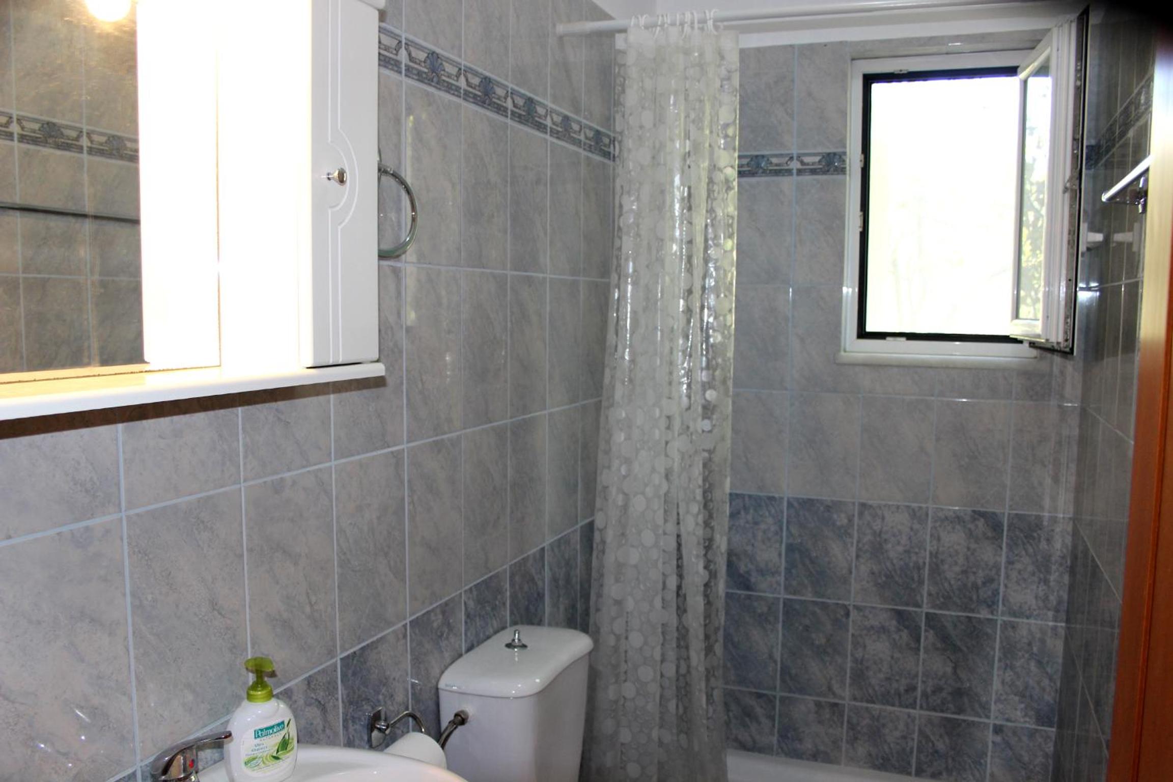Photo 35