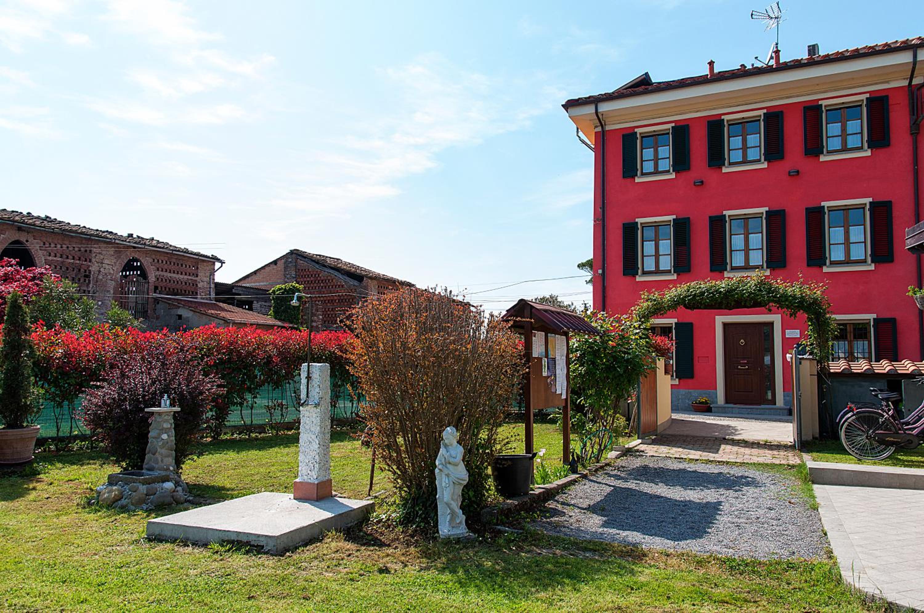 B&B Il Giardino dei Poeti and Apartaments