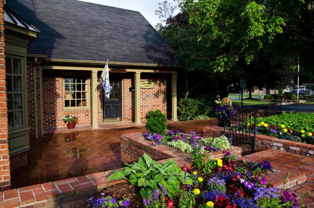 Hotel Hillwinds Inn - Blowing Rock - Image 1