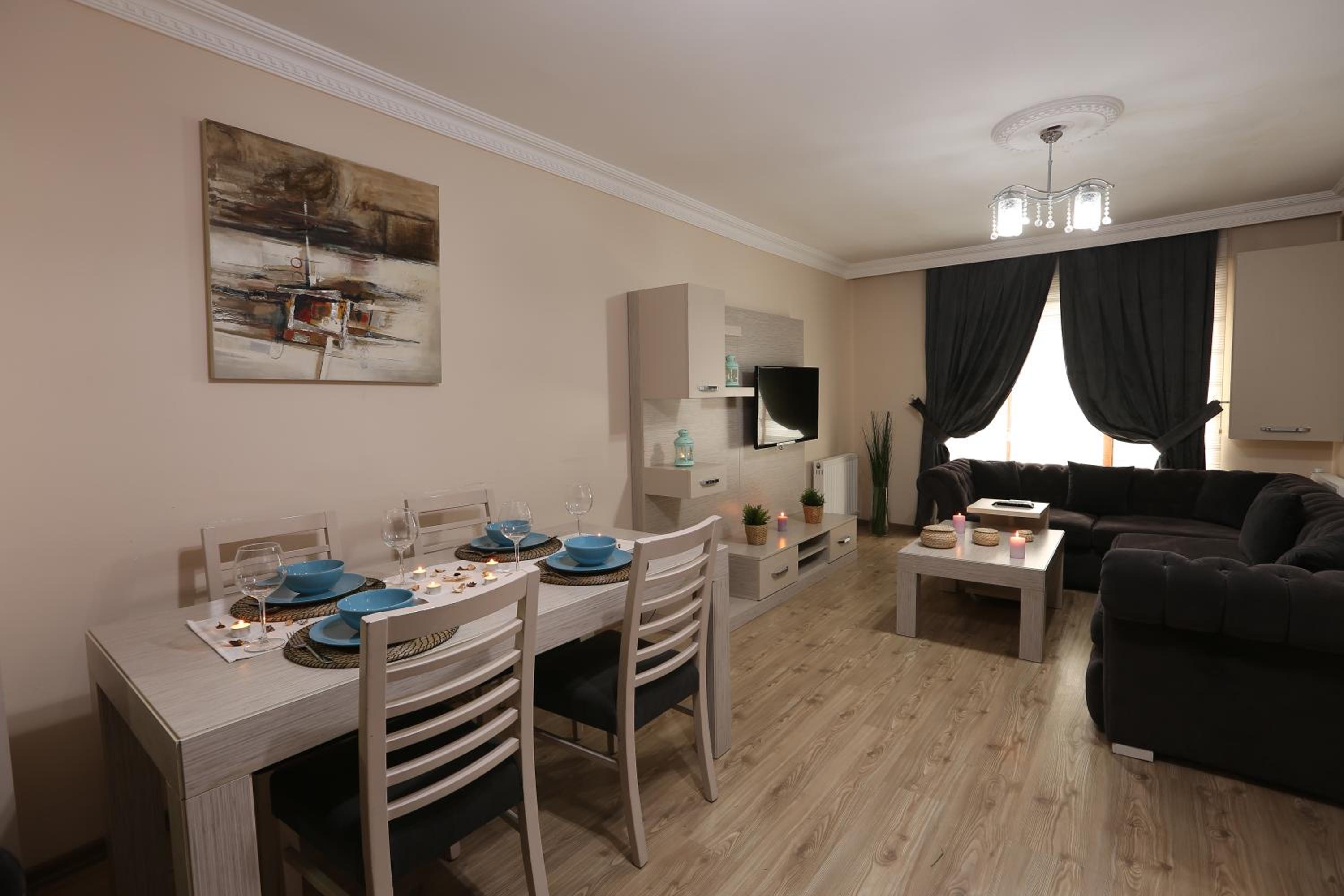 Overland Residence