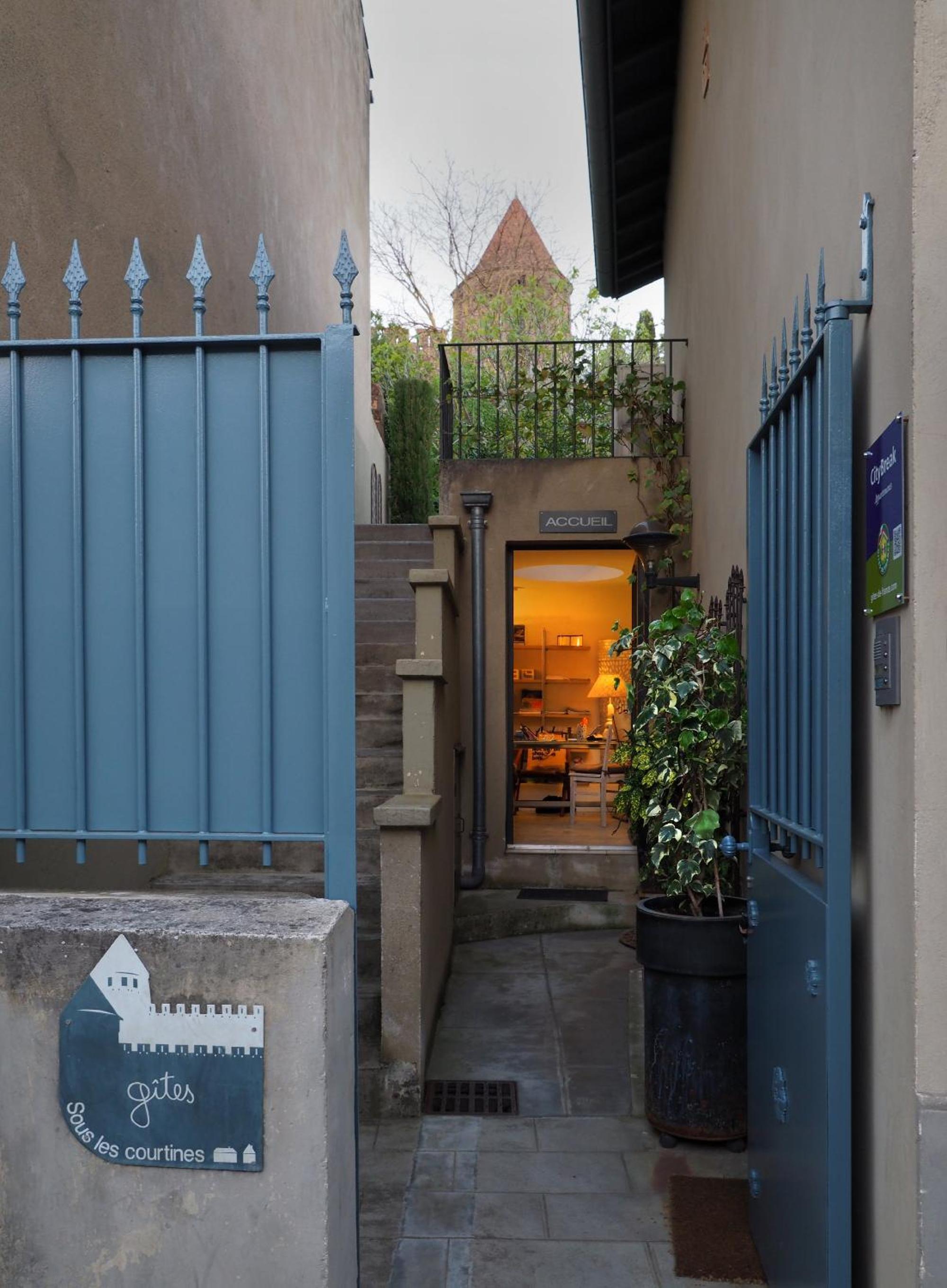Sous les courtines, photo 3