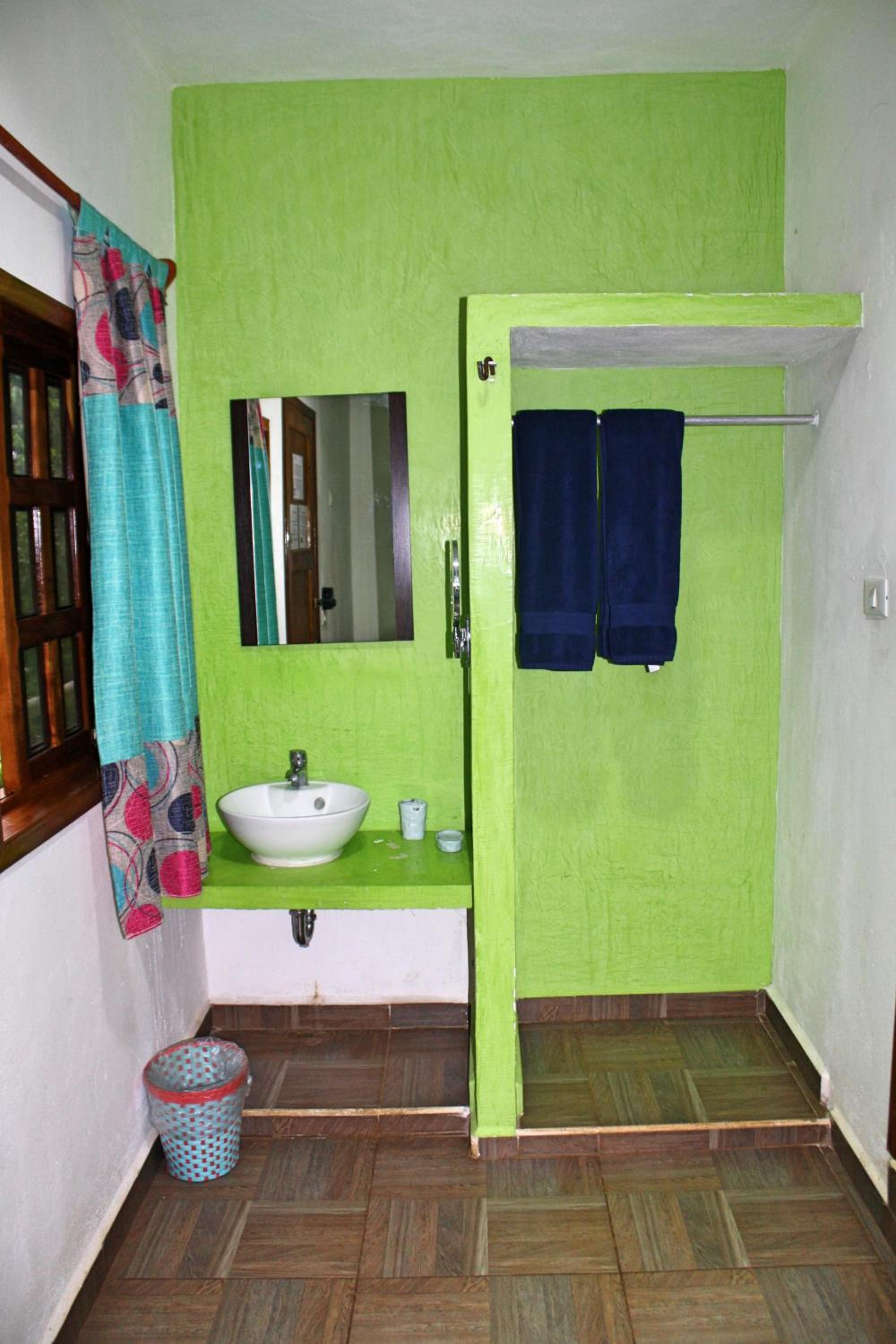 Yaxche Centro Hostal y Camping