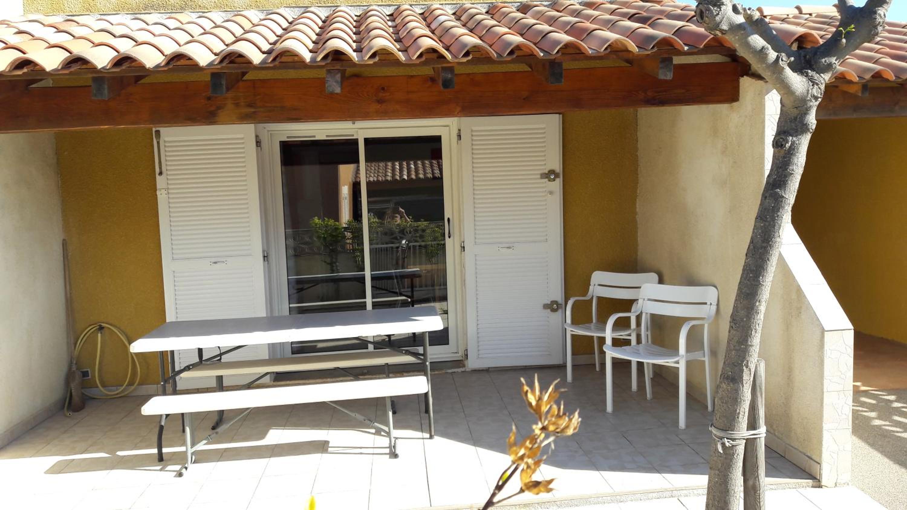Photo 10
