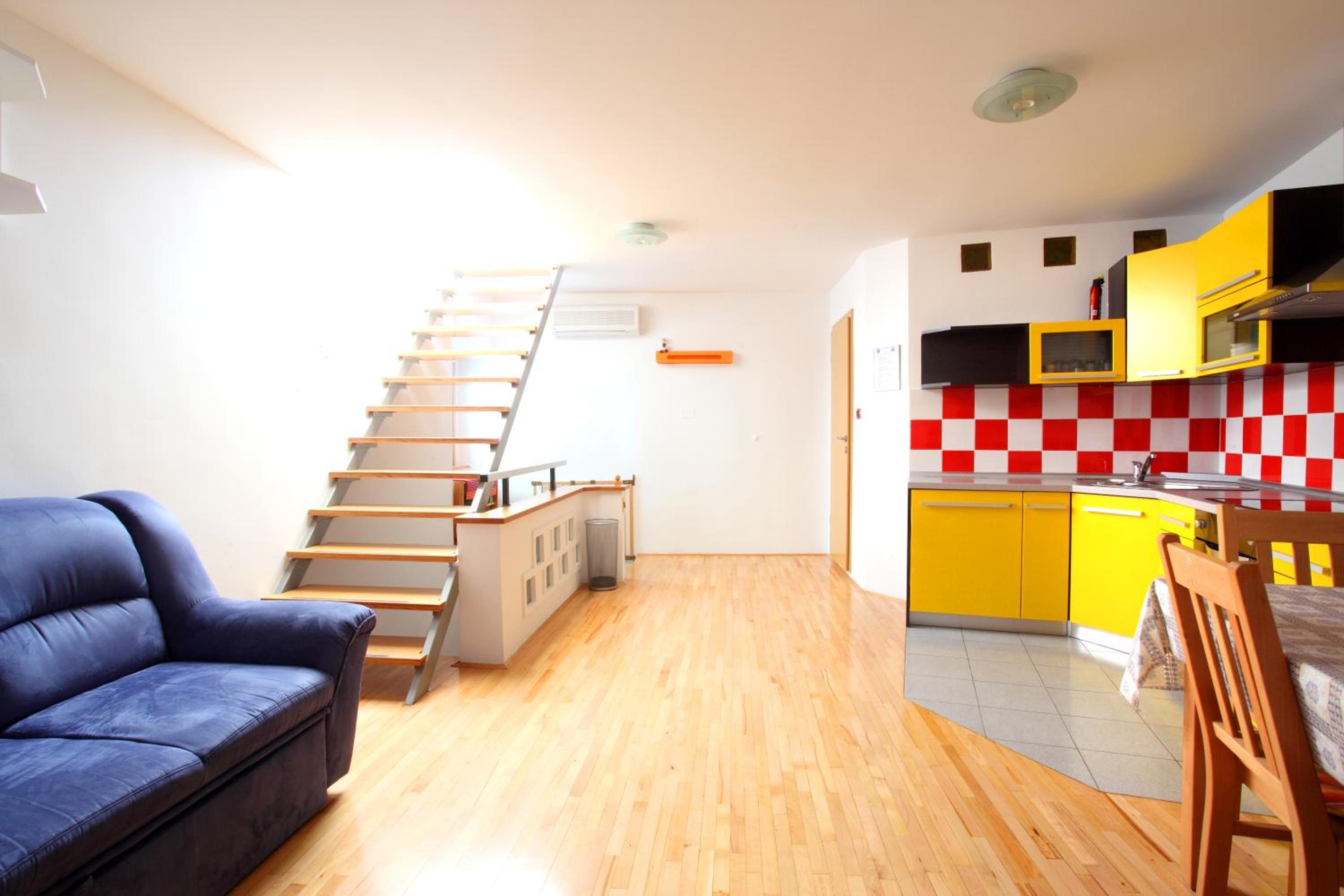 Penthouse Alma Vivoda view 5