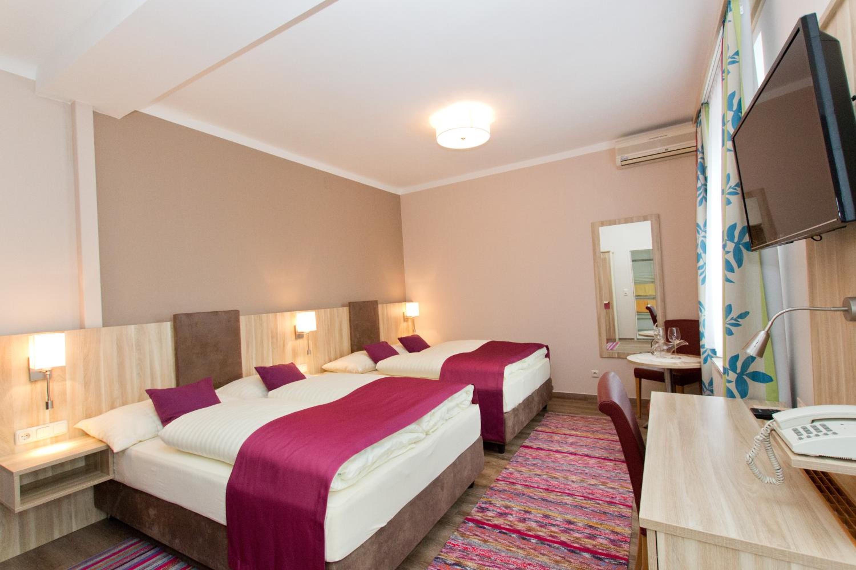 HOTEL junior by MAX 70