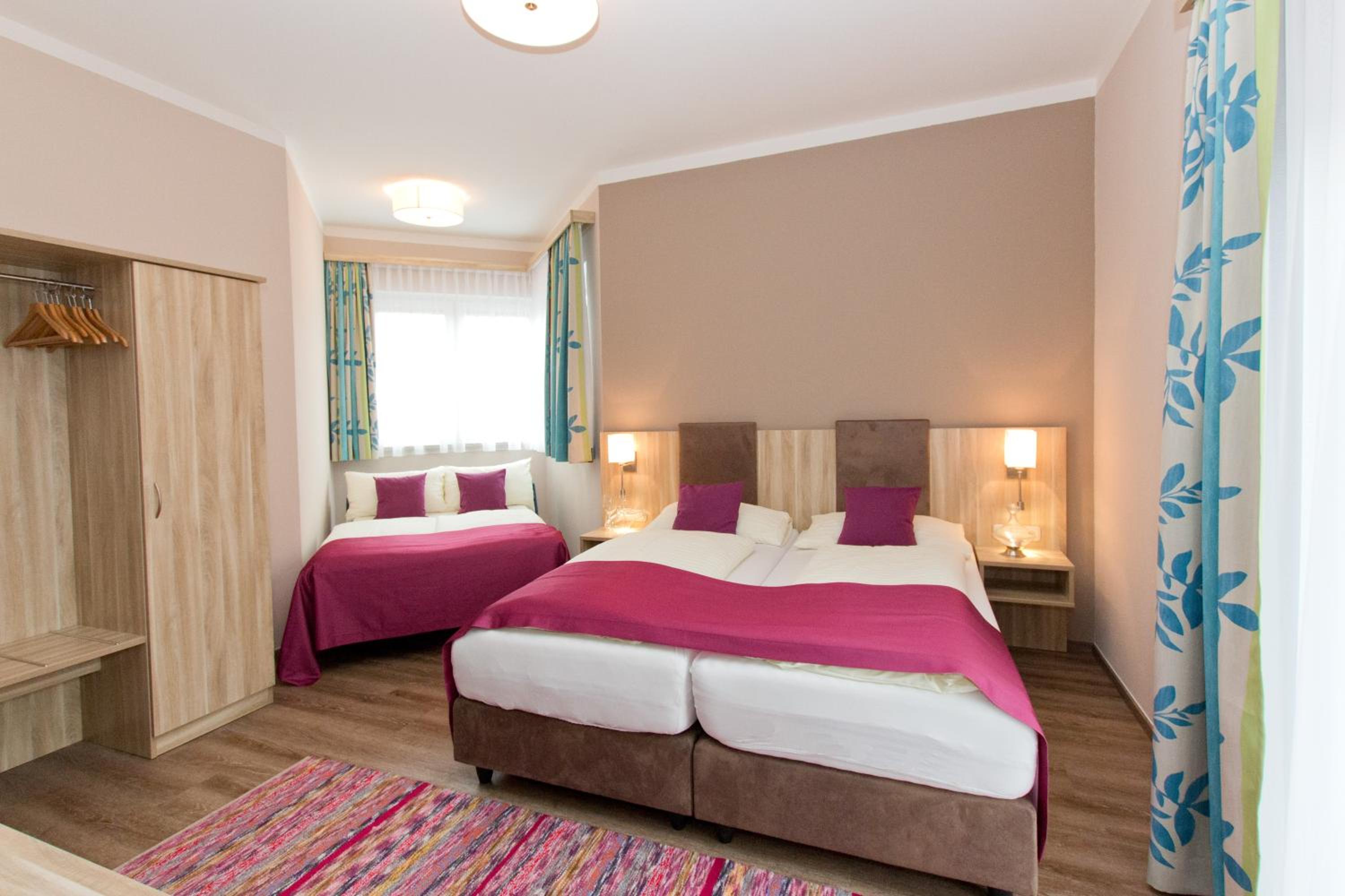HOTEL junior by MAX 70