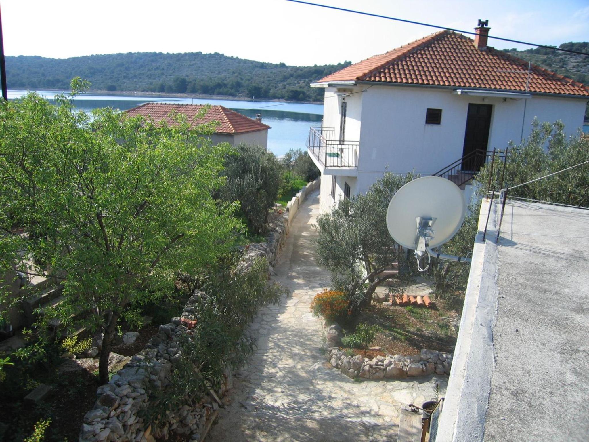 Photo 43