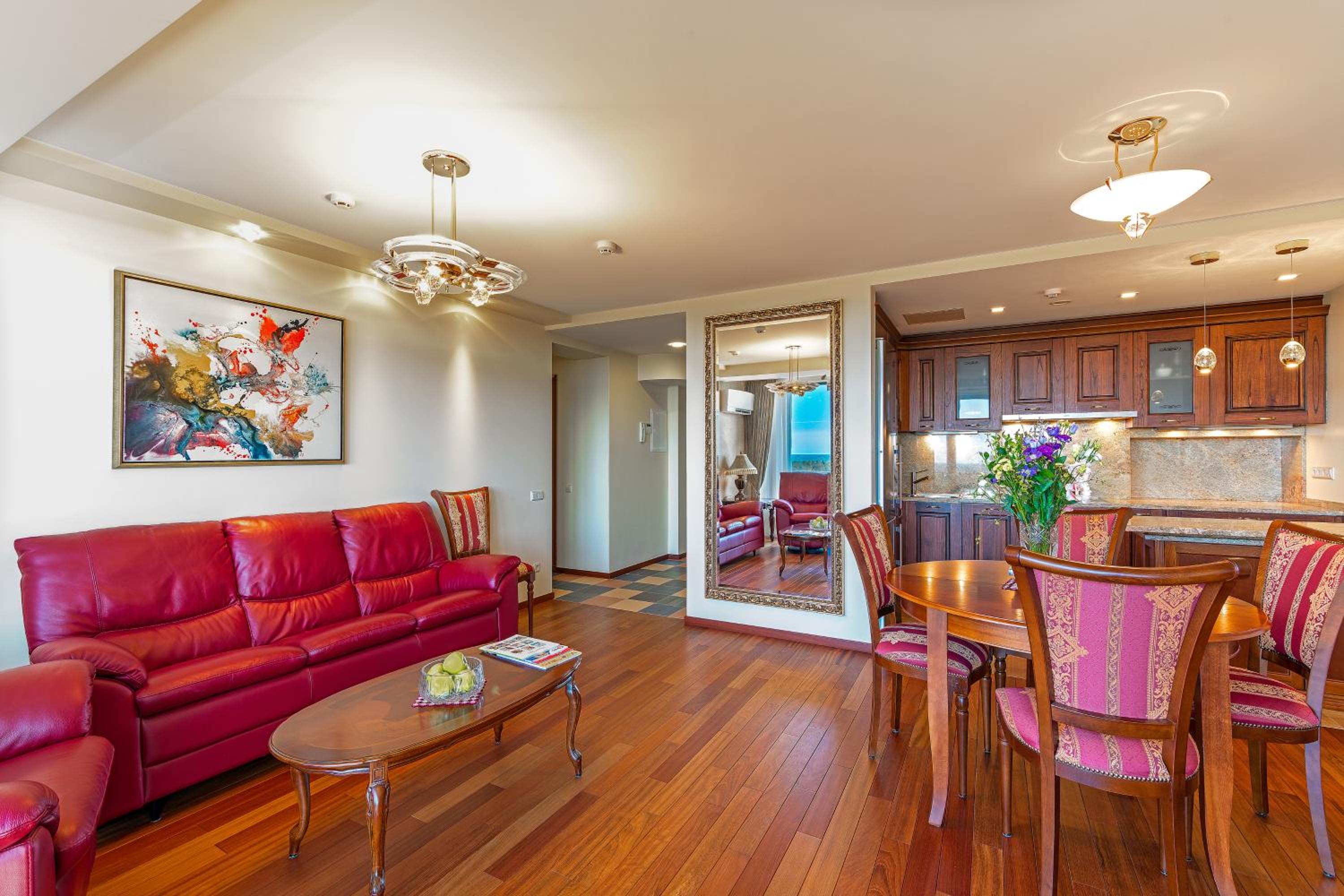 Leo Sea View Apartments view 3