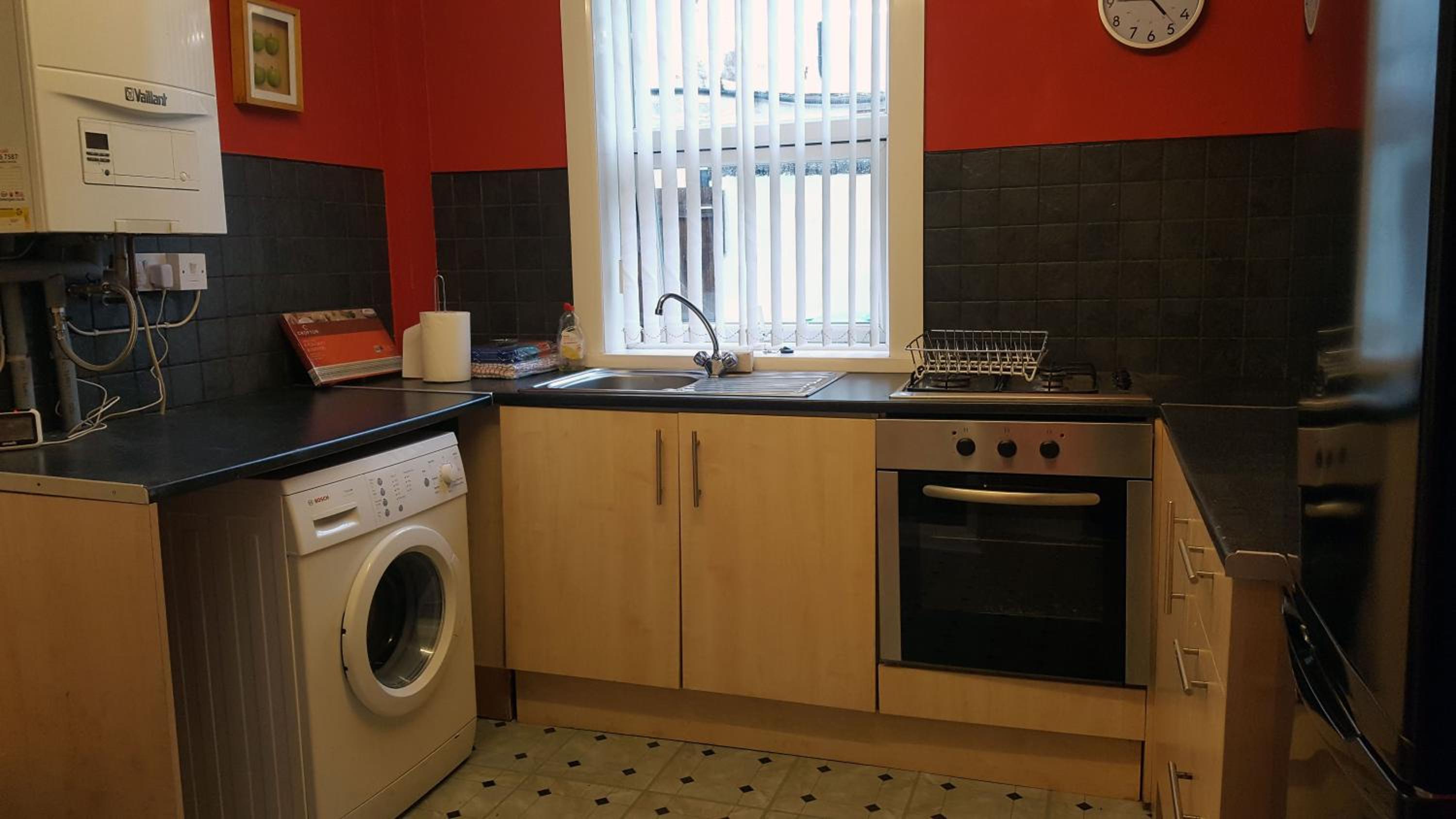 Blackpoolholidaylets Charles Street view 4