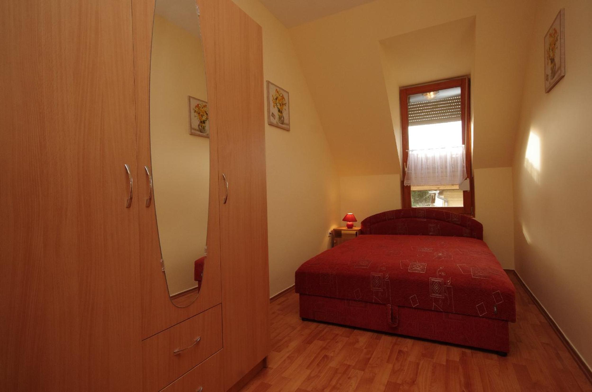 Bíbor Apartman