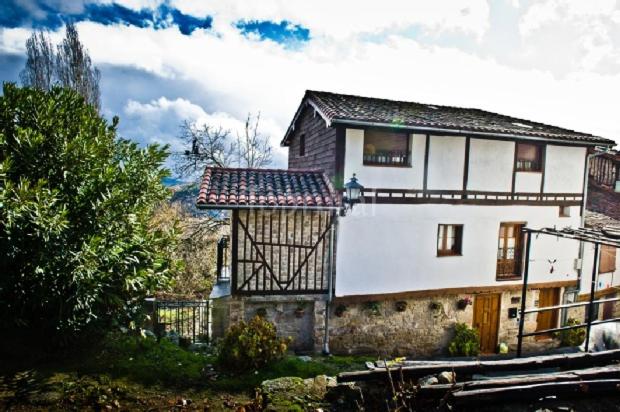 Casa del Herrero view 3