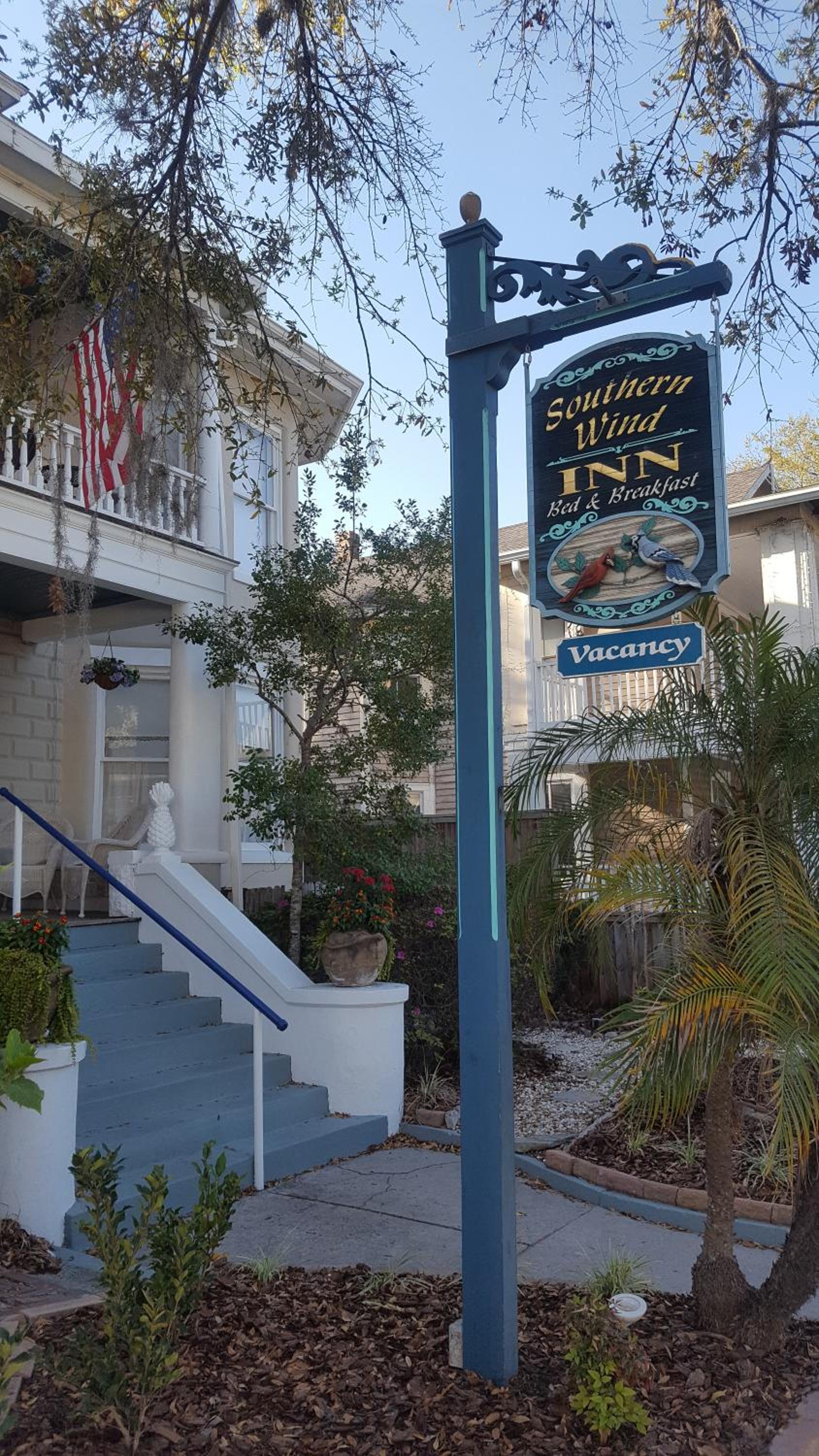 Southern Wind Inn