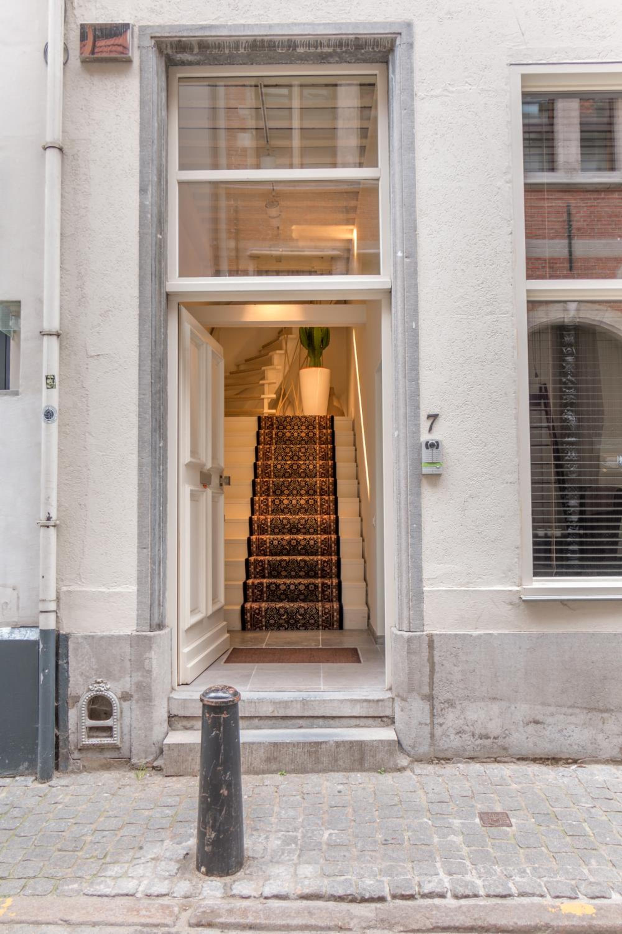 Y & L villa
