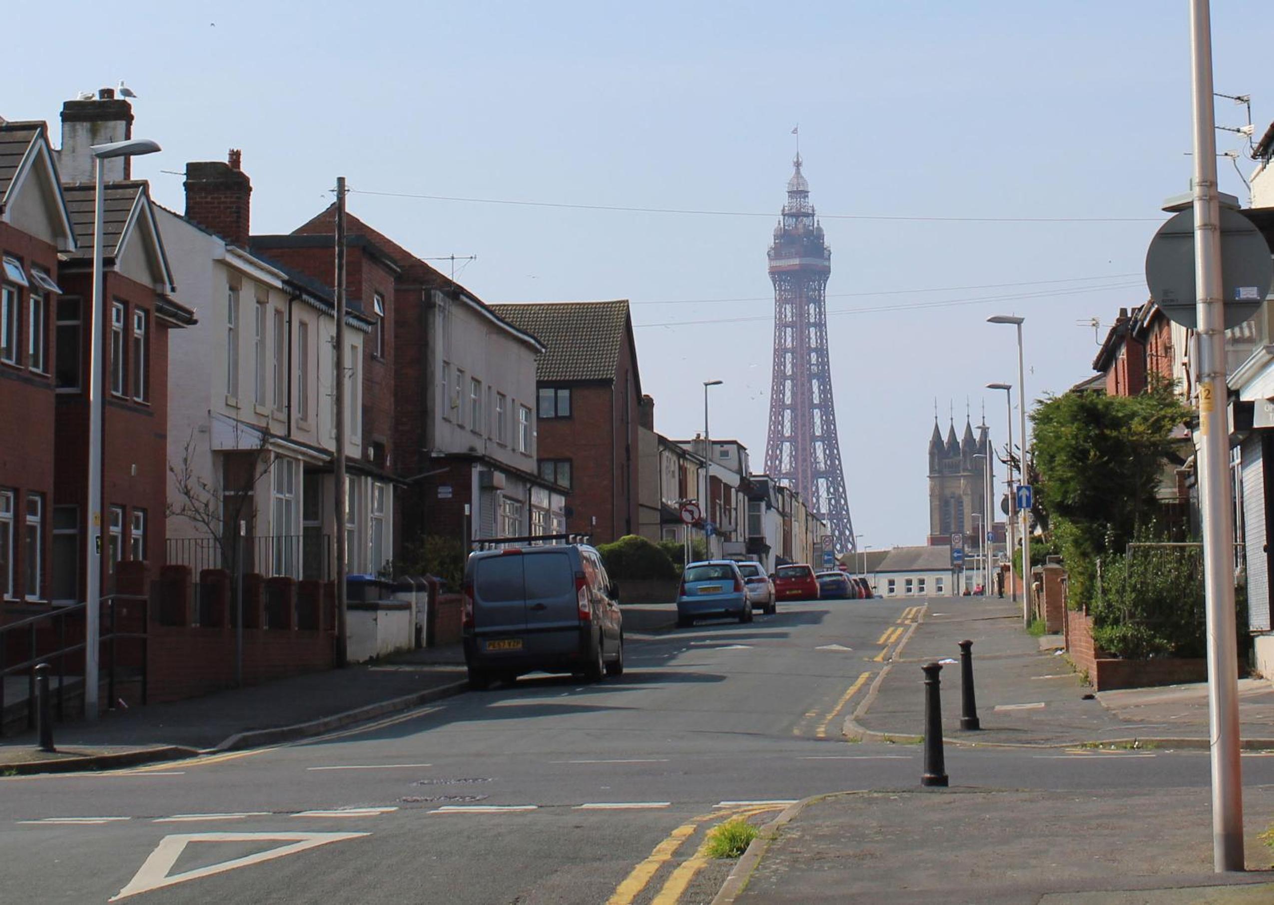 Blackpoolholidaylets Charles Street view 2