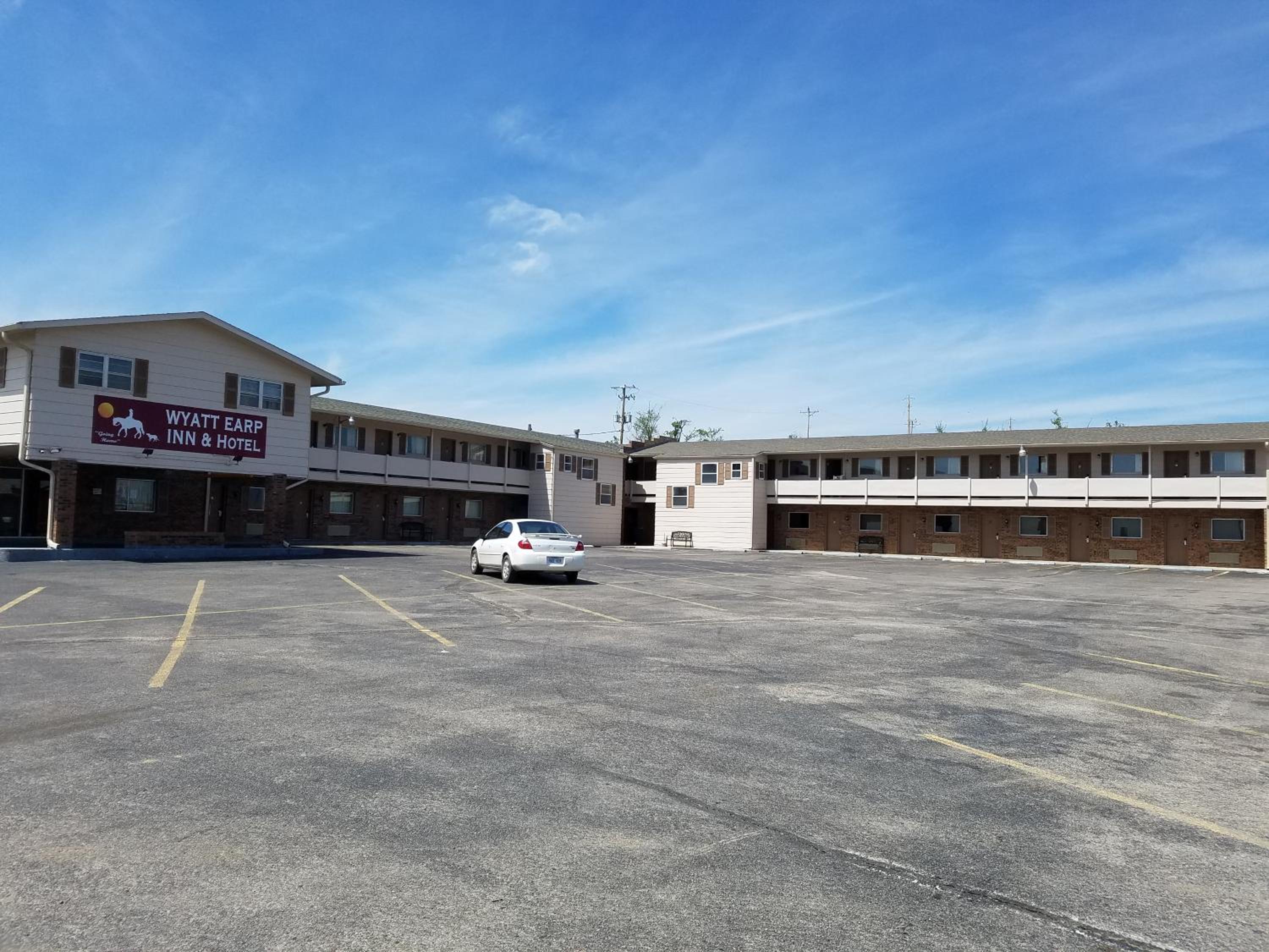 Dodge City Vacations - Regency Inn - Property Image 7