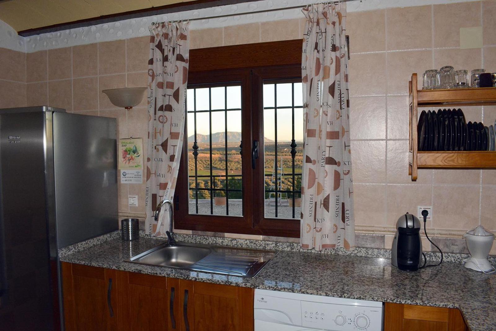 Casas Cueva con piscina y barbacoa