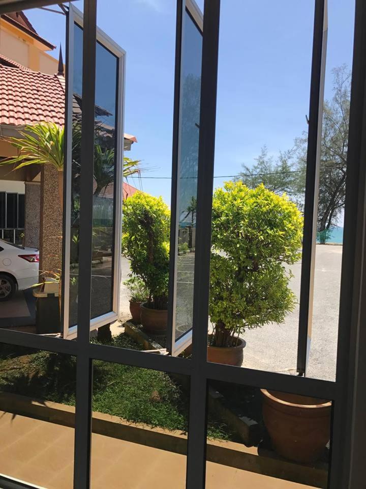 Teluk Lipat Seaview Inn view 5
