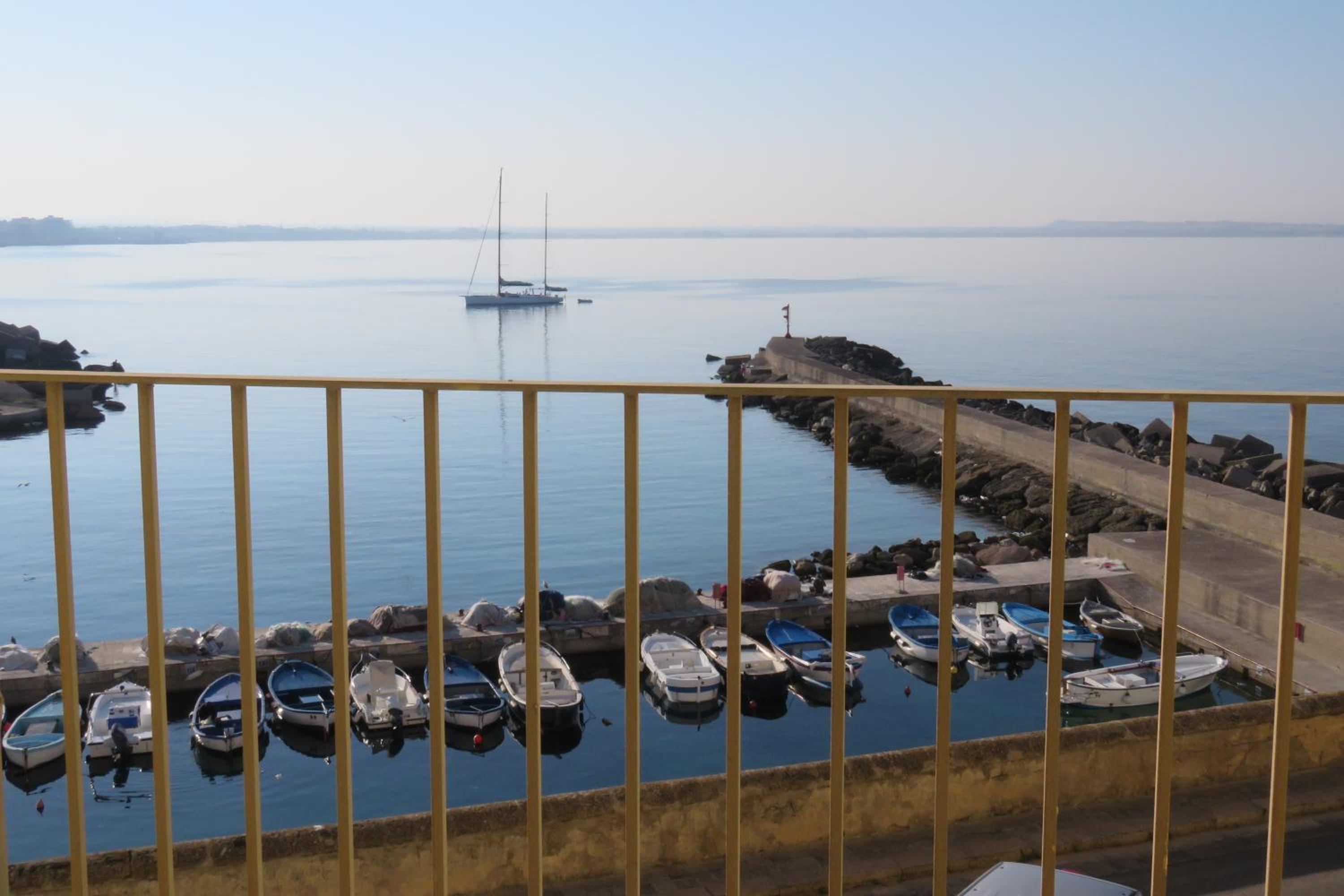 Palazzo De Tomasi B&B