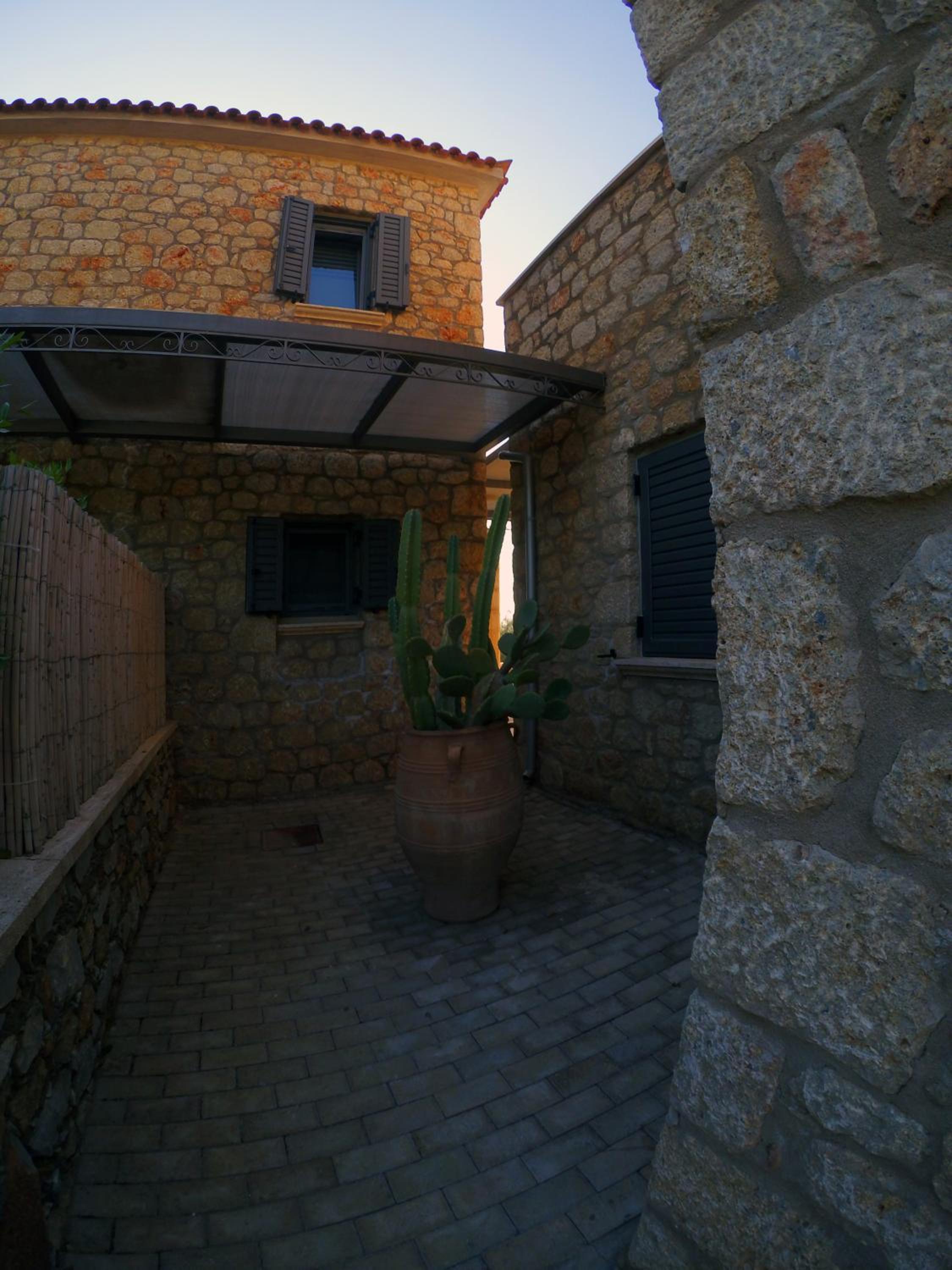 Photo 49