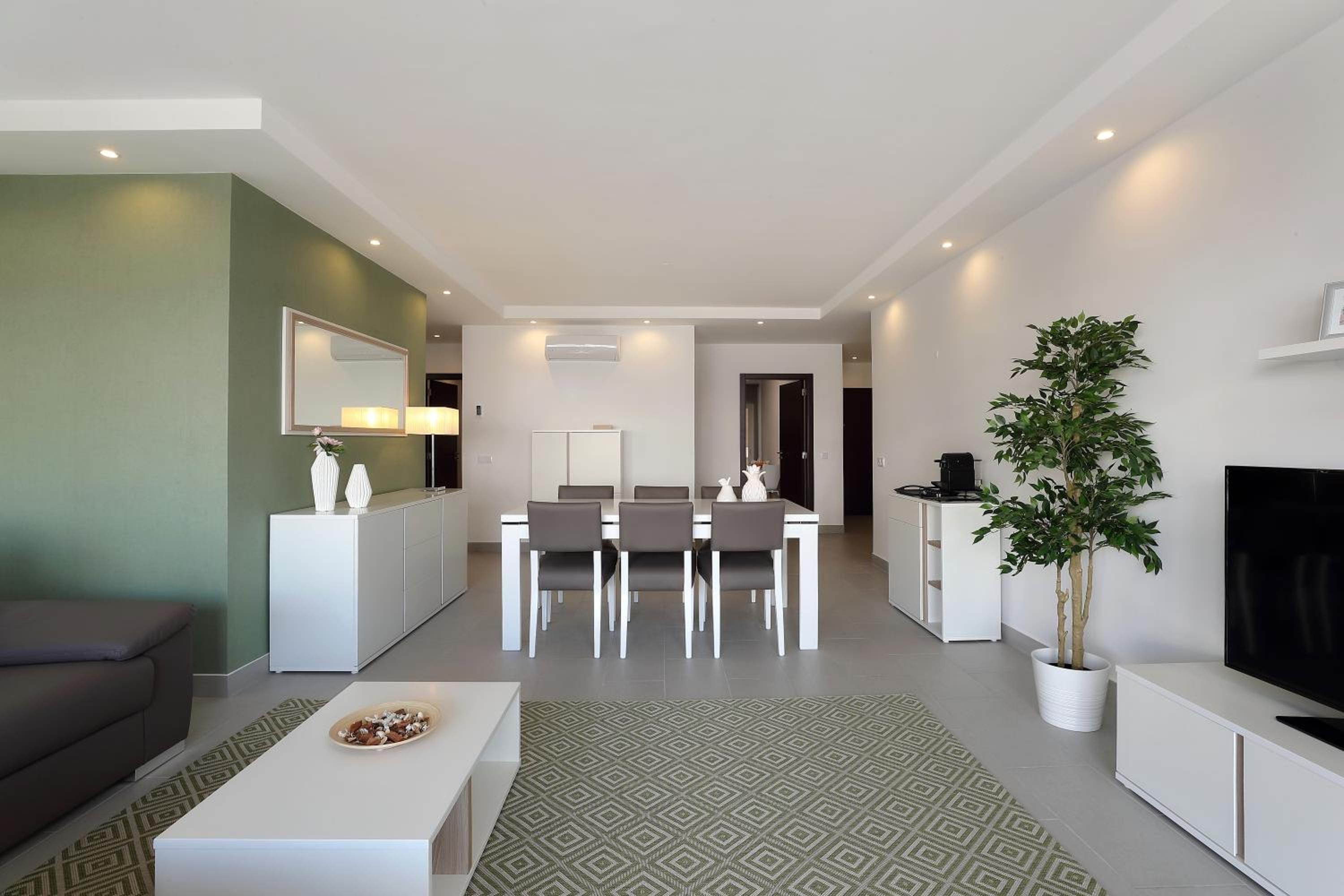 Original 3 Bedroom Downtown view 5