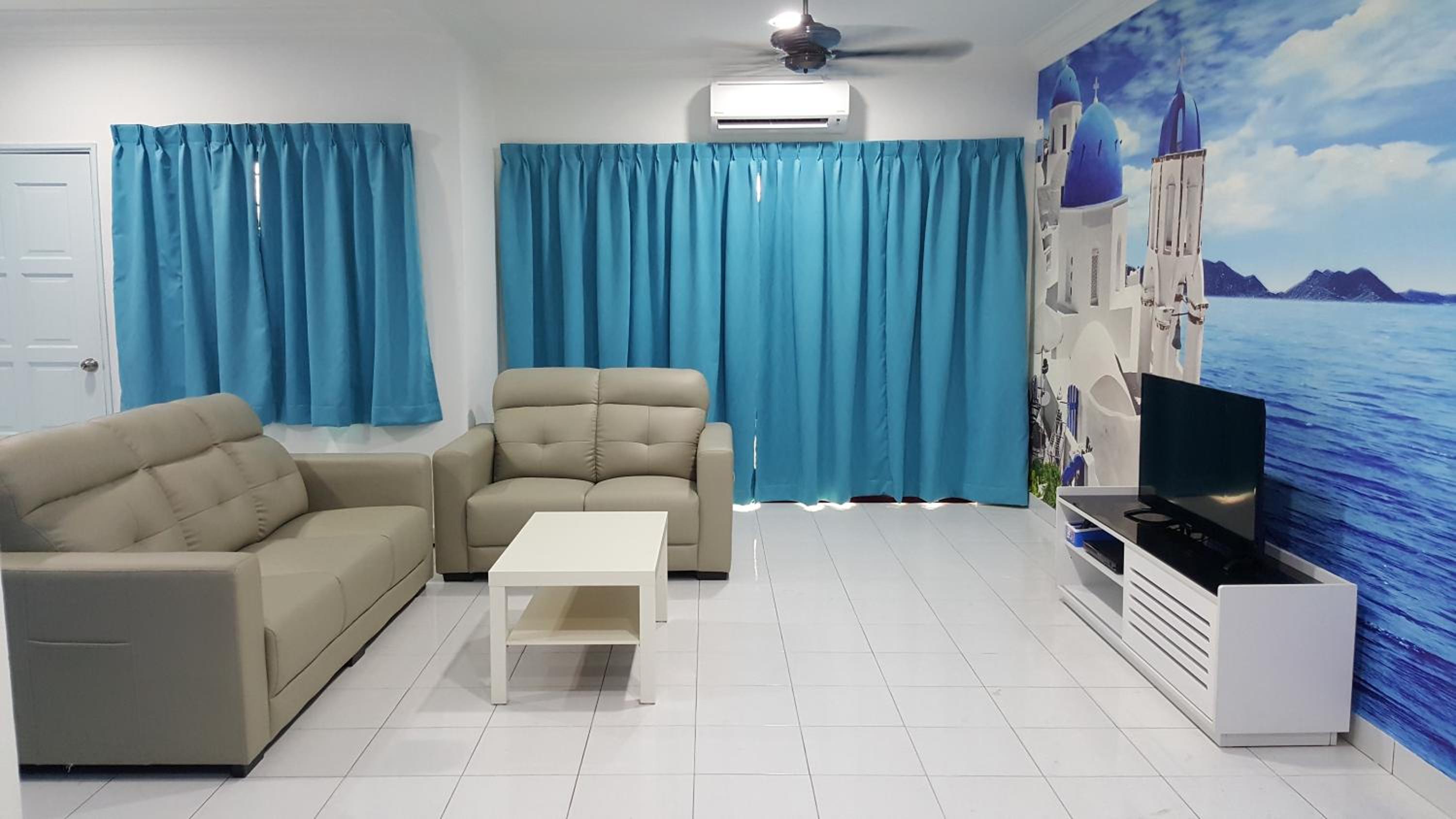 Santorini Homestay Melaka, Nearby Jonker Street Night Market view 5
