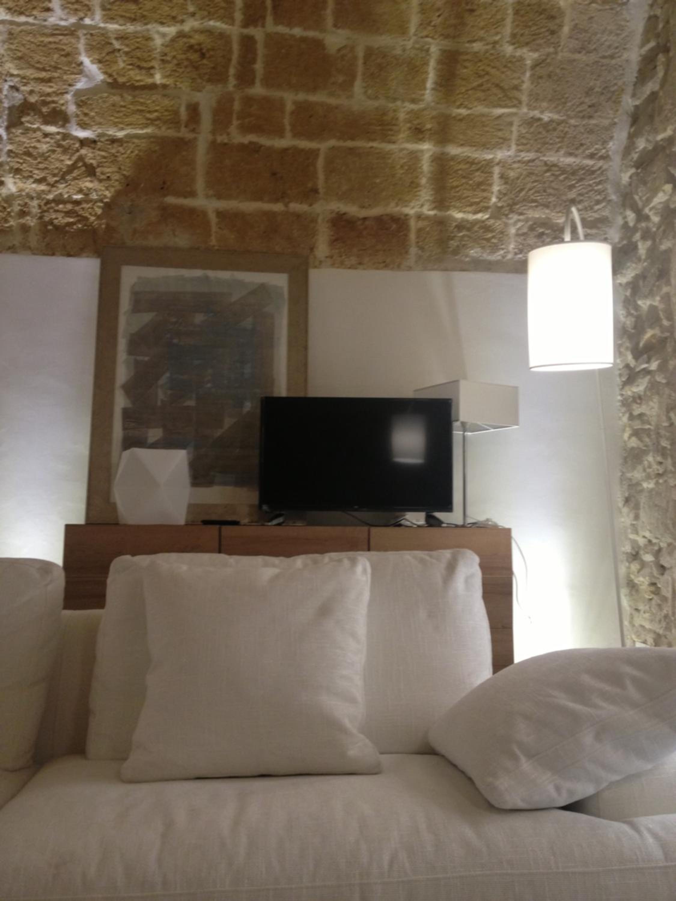 Ortigia Family House