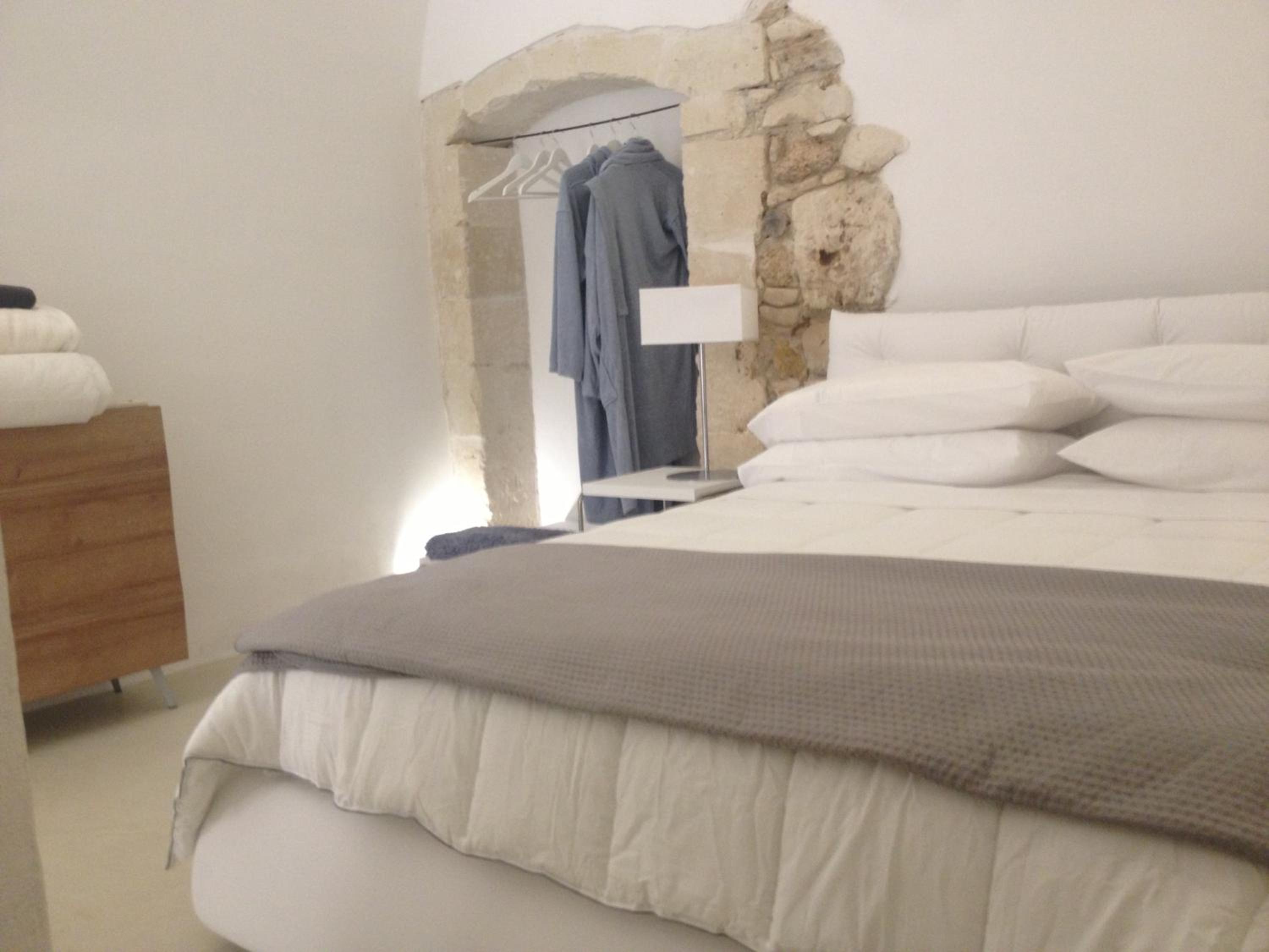 Ortigia Family House