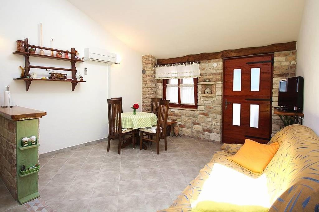 Apartment Pifar view 4