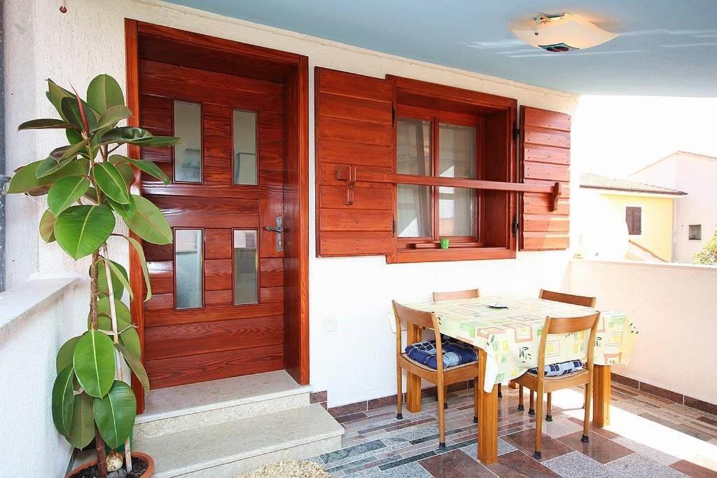 Apartment Pifar view 3