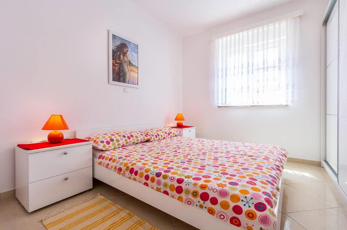 Apartments Marich view 3