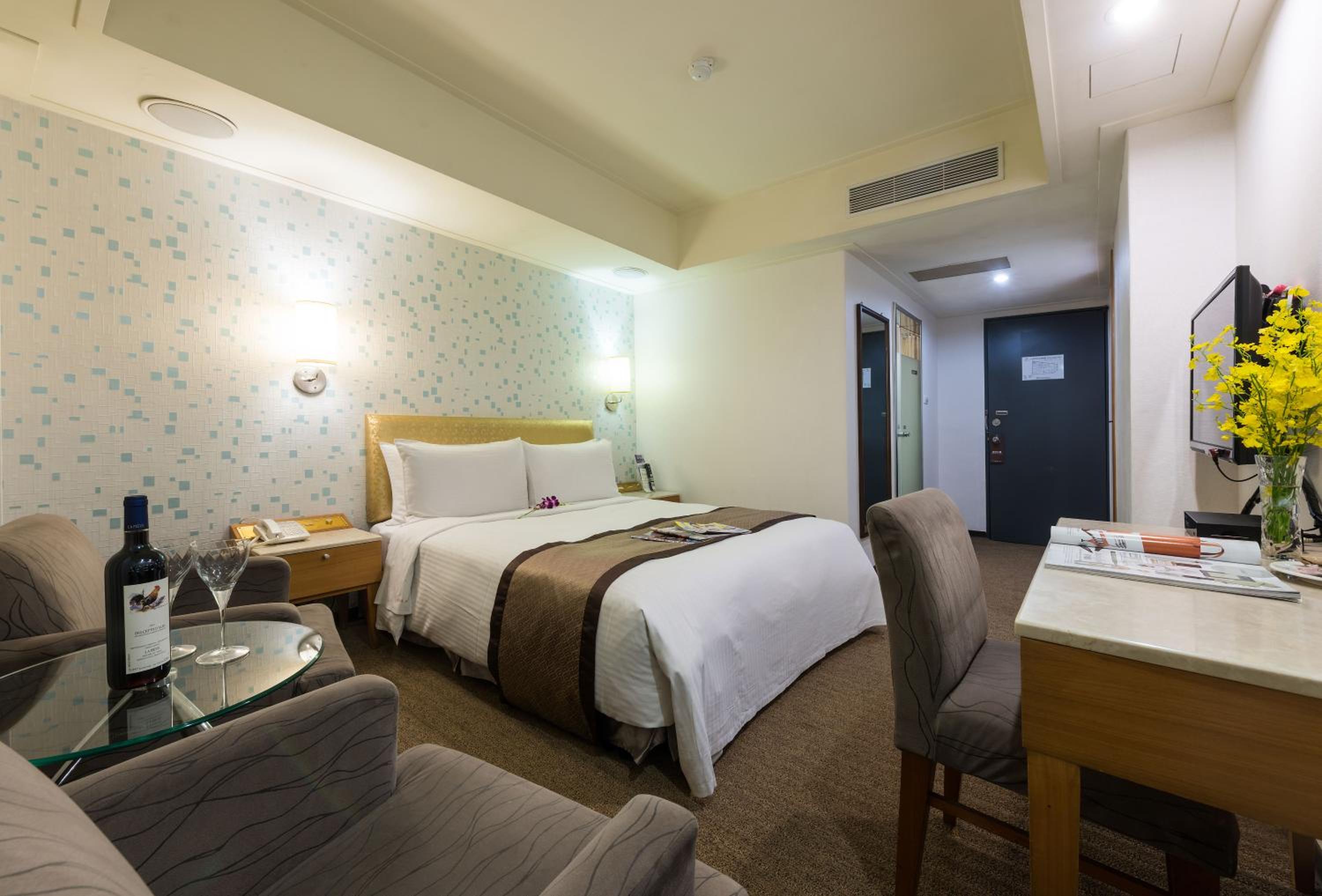 Forward Suites Ⅰ