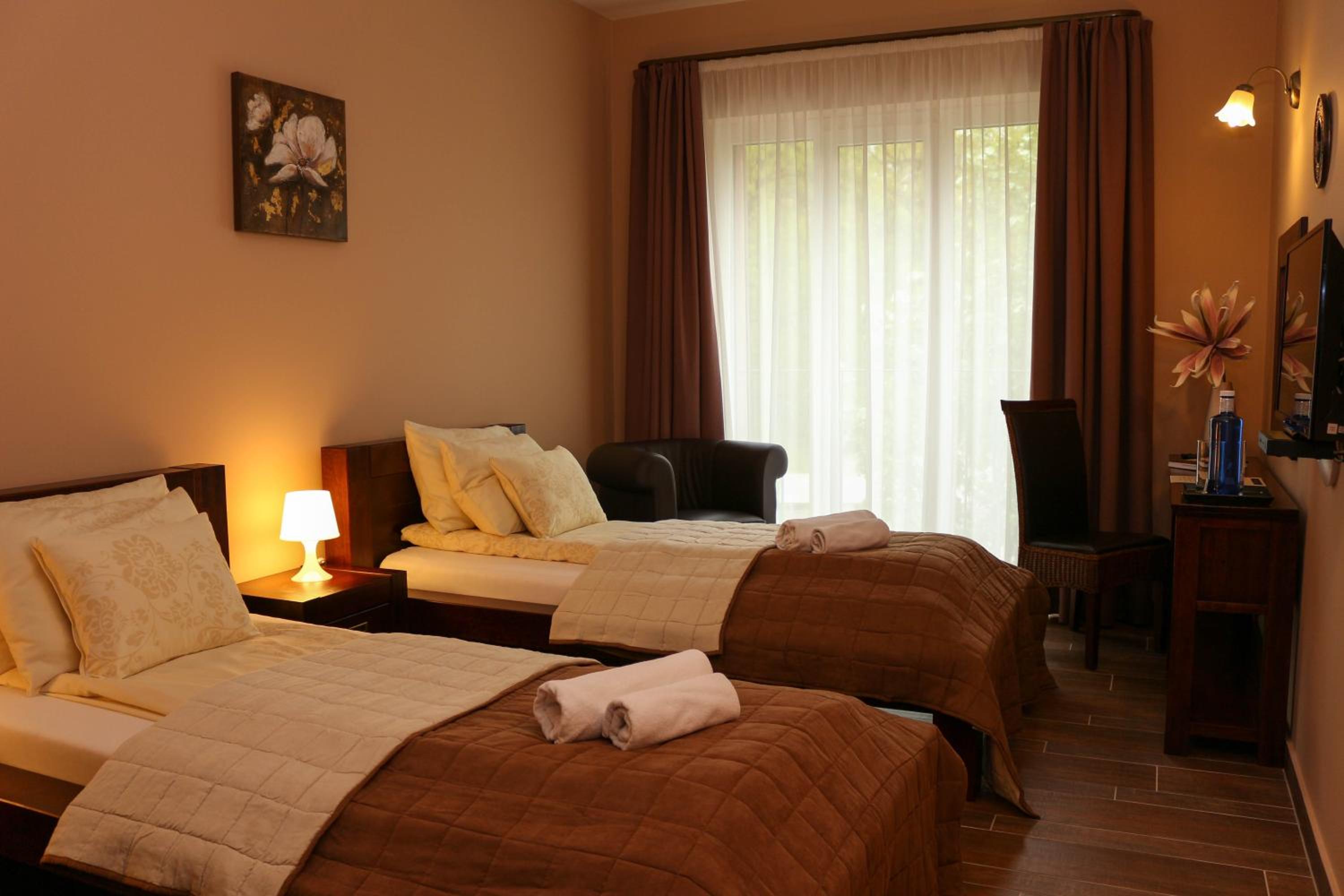 Photo 28