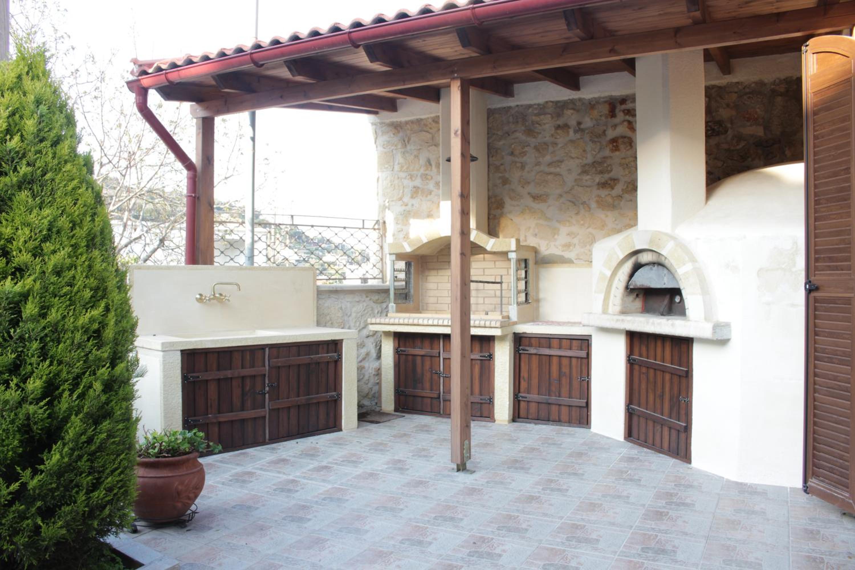 Artemisia Traditional Home